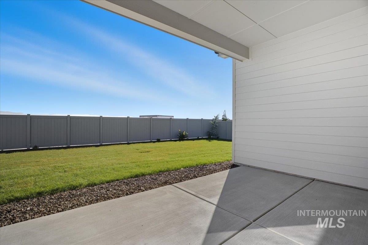 2208 N Kenora Ave, Star, Idaho 83669, 3 Bedrooms, 2.5 Bathrooms, Residential For Sale, Price $744,990, 98979079