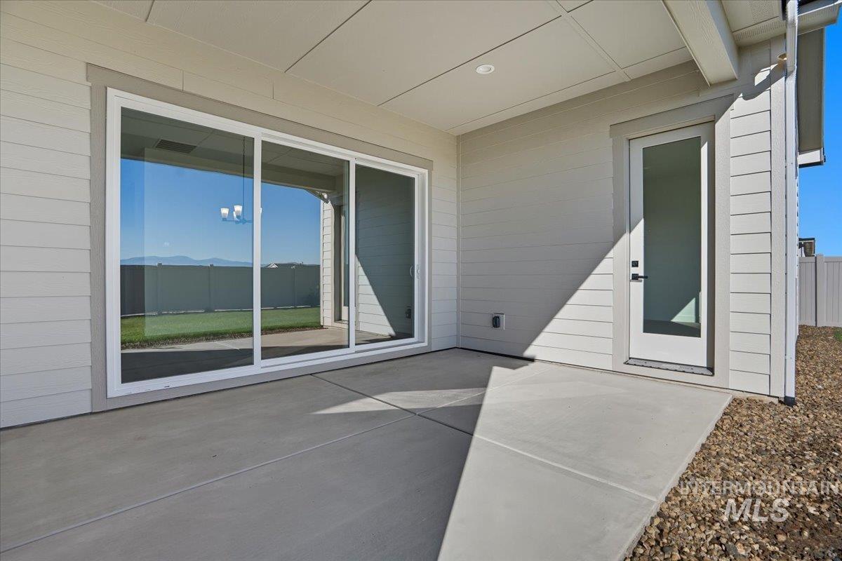 2208 N Kenora Ave, Star, Idaho 83669, 3 Bedrooms, 2.5 Bathrooms, Residential For Sale, Price $744,990, 98979079