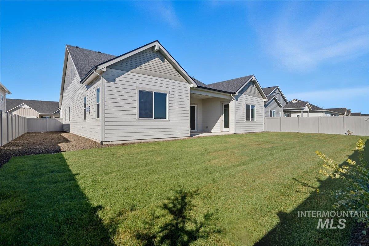 2208 N Kenora Ave, Star, Idaho 83669, 3 Bedrooms, 2.5 Bathrooms, Residential For Sale, Price $744,990, 98979079