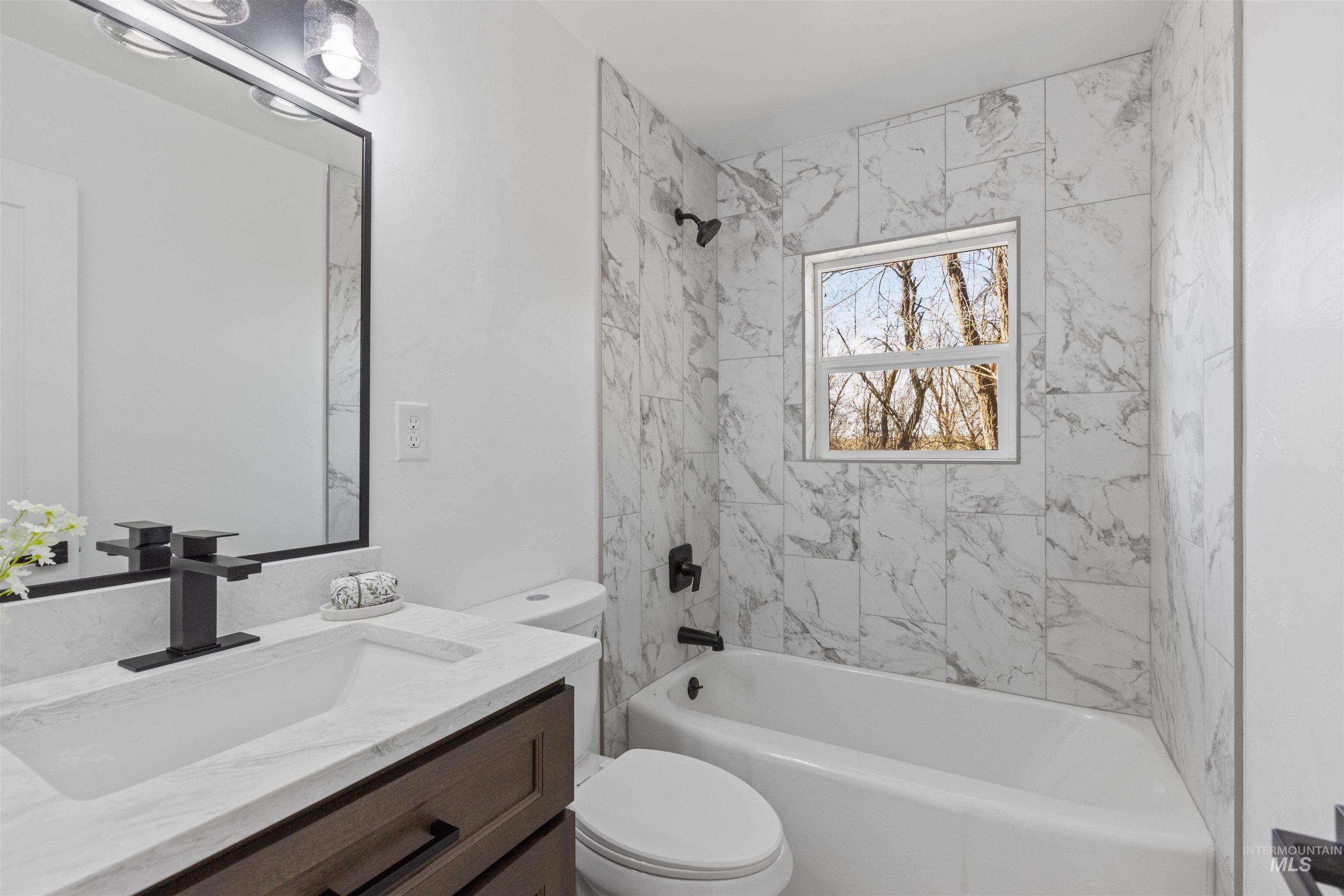 29862 Emmett Rd, Caldwell, Idaho 83607, 4 Bedrooms, 2.5 Bathrooms, Residential For Sale, Price $800,000, 98979080