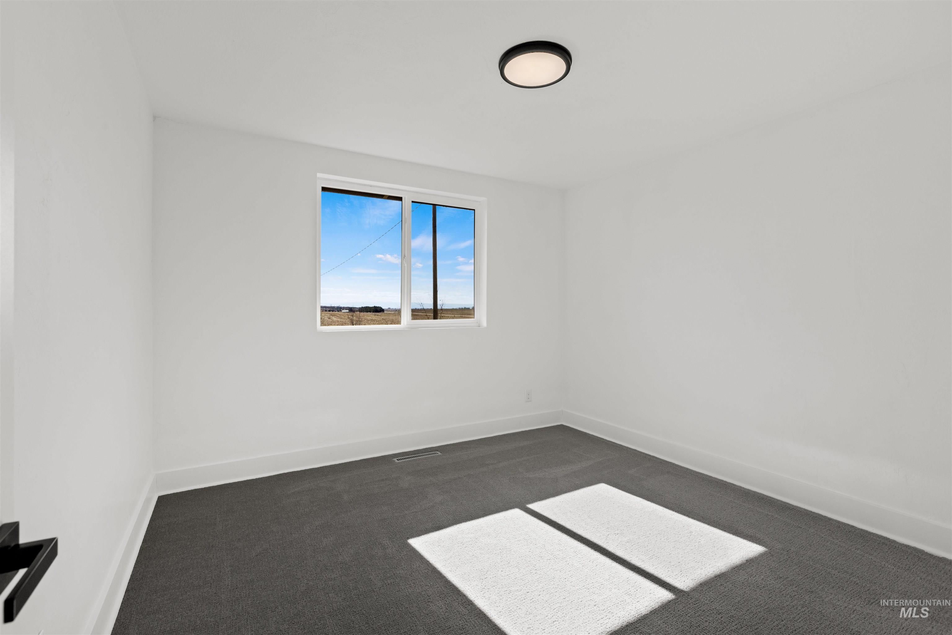 29862 Emmett Rd, Caldwell, Idaho 83607, 4 Bedrooms, 2.5 Bathrooms, Residential For Sale, Price $789,900,MLS 98979080