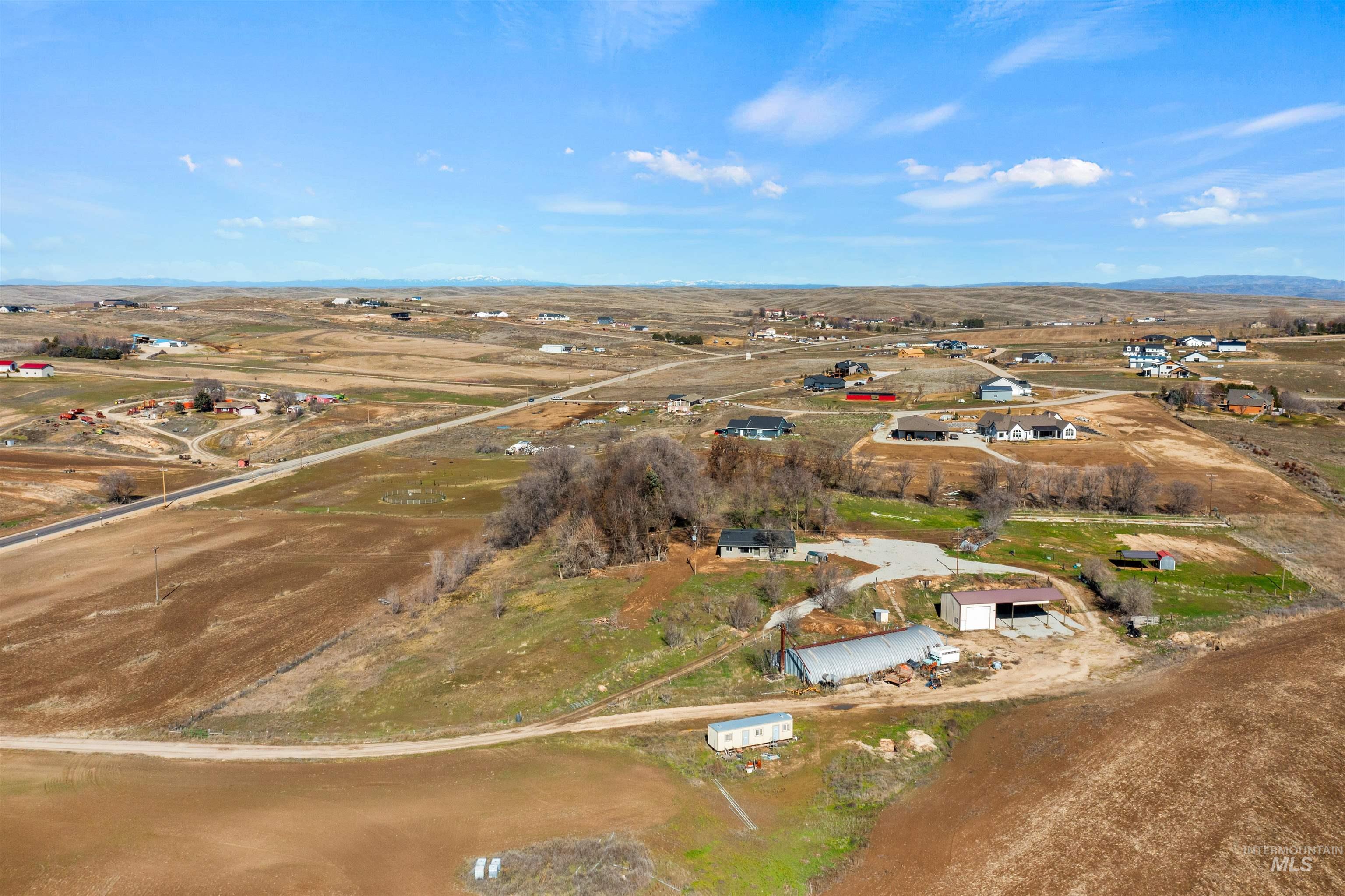 29862 Emmett Rd, Caldwell, Idaho 83607, 4 Bedrooms, 2.5 Bathrooms, Residential For Sale, Price $800,000, 98979080