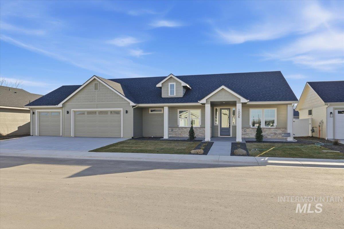 1006 Whitewater Way, Emmett, Idaho 83617, 4 Bedrooms, 2 Bathrooms, Residential For Sale, Price $569,900, 98979081