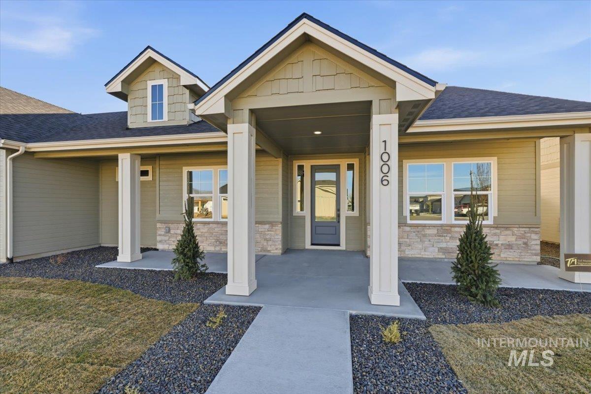 1006 Whitewater Way, Emmett, Idaho 83617, 4 Bedrooms, 2 Bathrooms, Residential For Sale, Price $569,900, 98979081