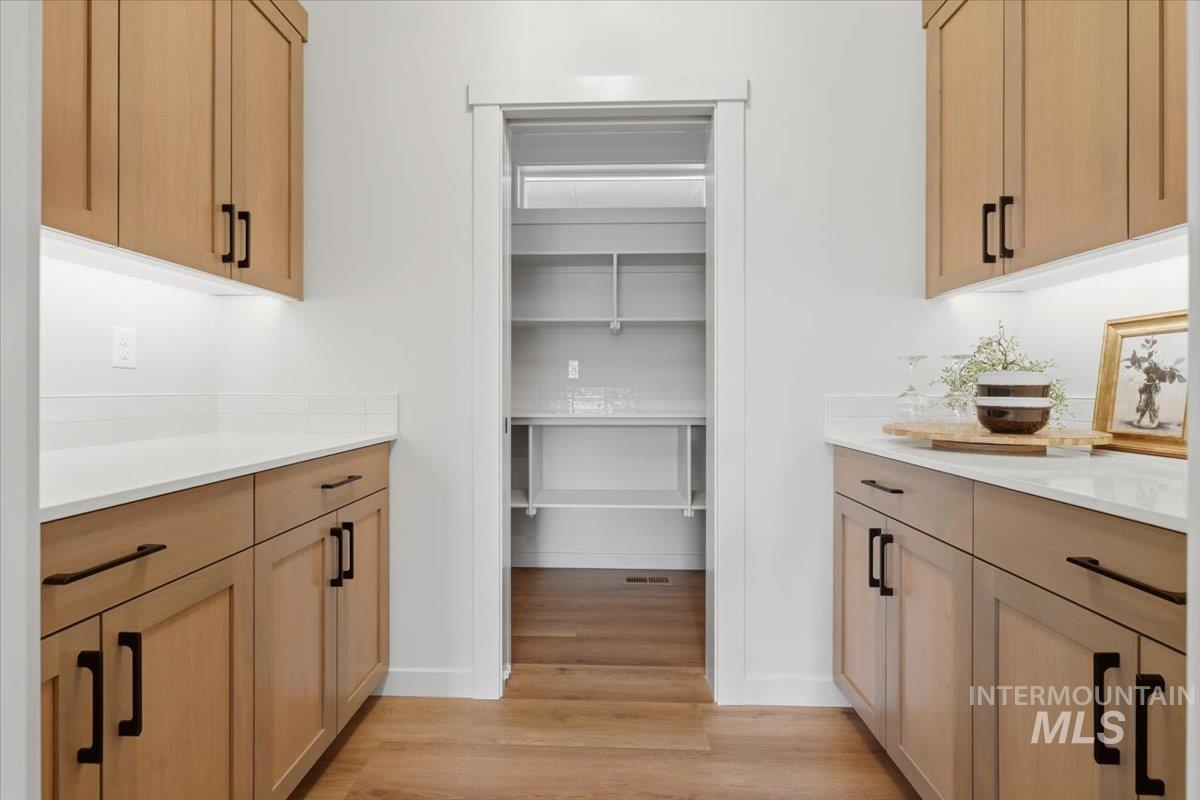 1006 Whitewater Way, Emmett, Idaho 83617, 4 Bedrooms, 2 Bathrooms, Residential For Sale, Price $569,900, 98979081