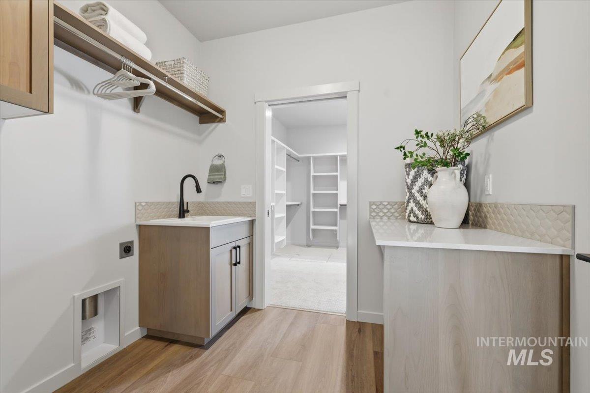 1006 Whitewater Way, Emmett, Idaho 83617, 4 Bedrooms, 2 Bathrooms, Residential For Sale, Price $569,900, 98979081