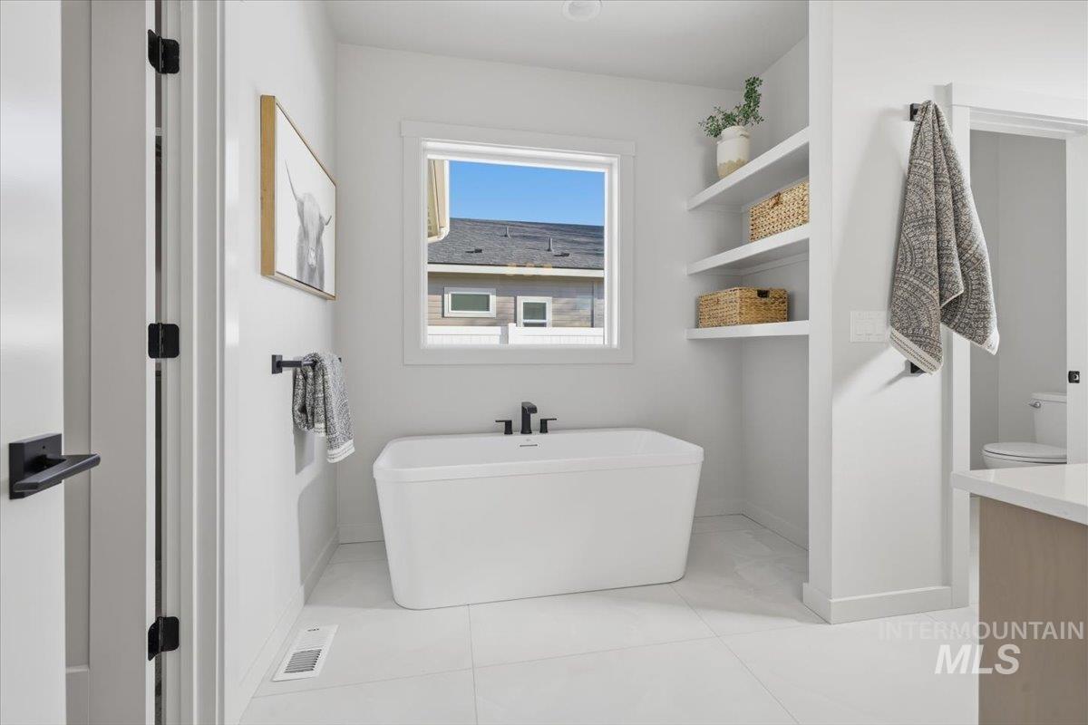 1006 Whitewater Way, Emmett, Idaho 83617, 4 Bedrooms, 2 Bathrooms, Residential For Sale, Price $569,900, 98979081