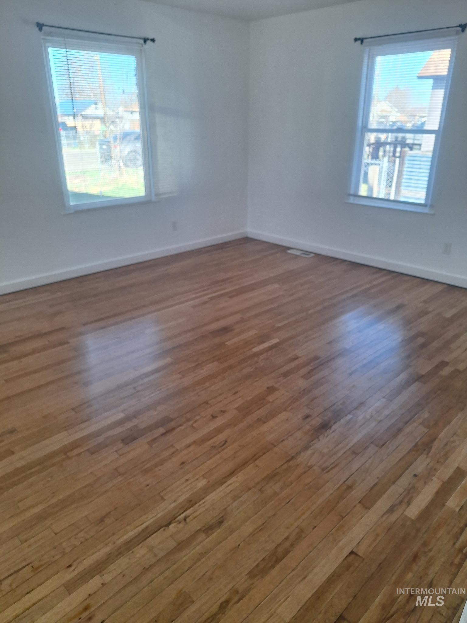 506 5th Ave. E, Gooding, Idaho 83332, 2 Bedrooms, 1 Bathroom, Residential For Sale, Price $265,000, 98979082