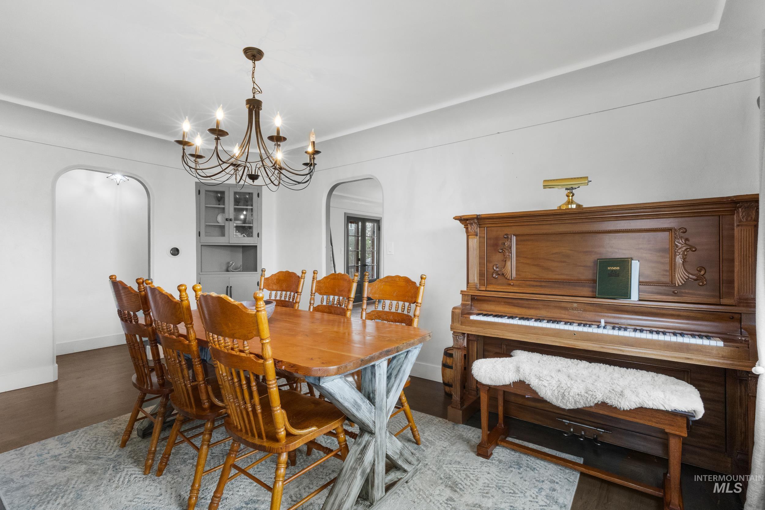 4623 S Montana Ave, Caldwell, Idaho 83607, 4 Bedrooms, 2 Bathrooms, Residential For Sale, Price $560,000, 98979083