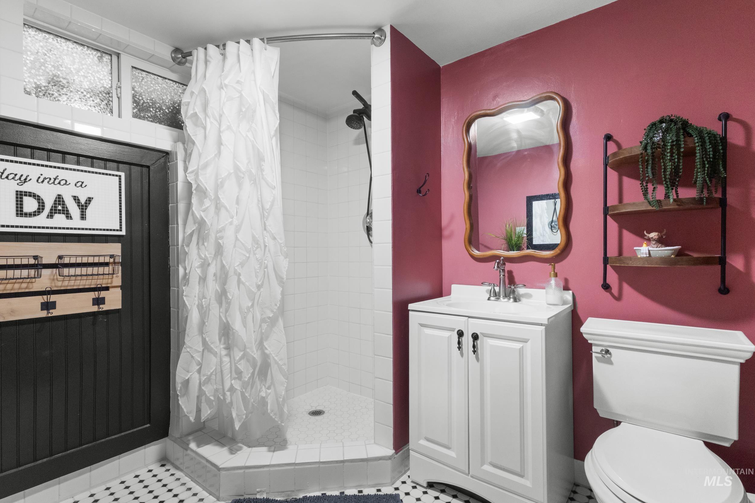 4623 S Montana Ave, Caldwell, Idaho 83607, 4 Bedrooms, 2 Bathrooms, Residential For Sale, Price $560,000, 98979083