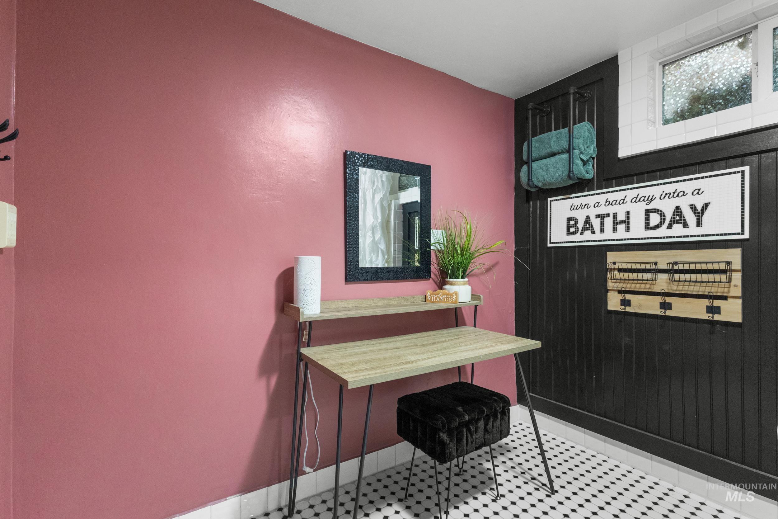 4623 S Montana Ave, Caldwell, Idaho 83607, 4 Bedrooms, 2 Bathrooms, Residential For Sale, Price $560,000, 98979083