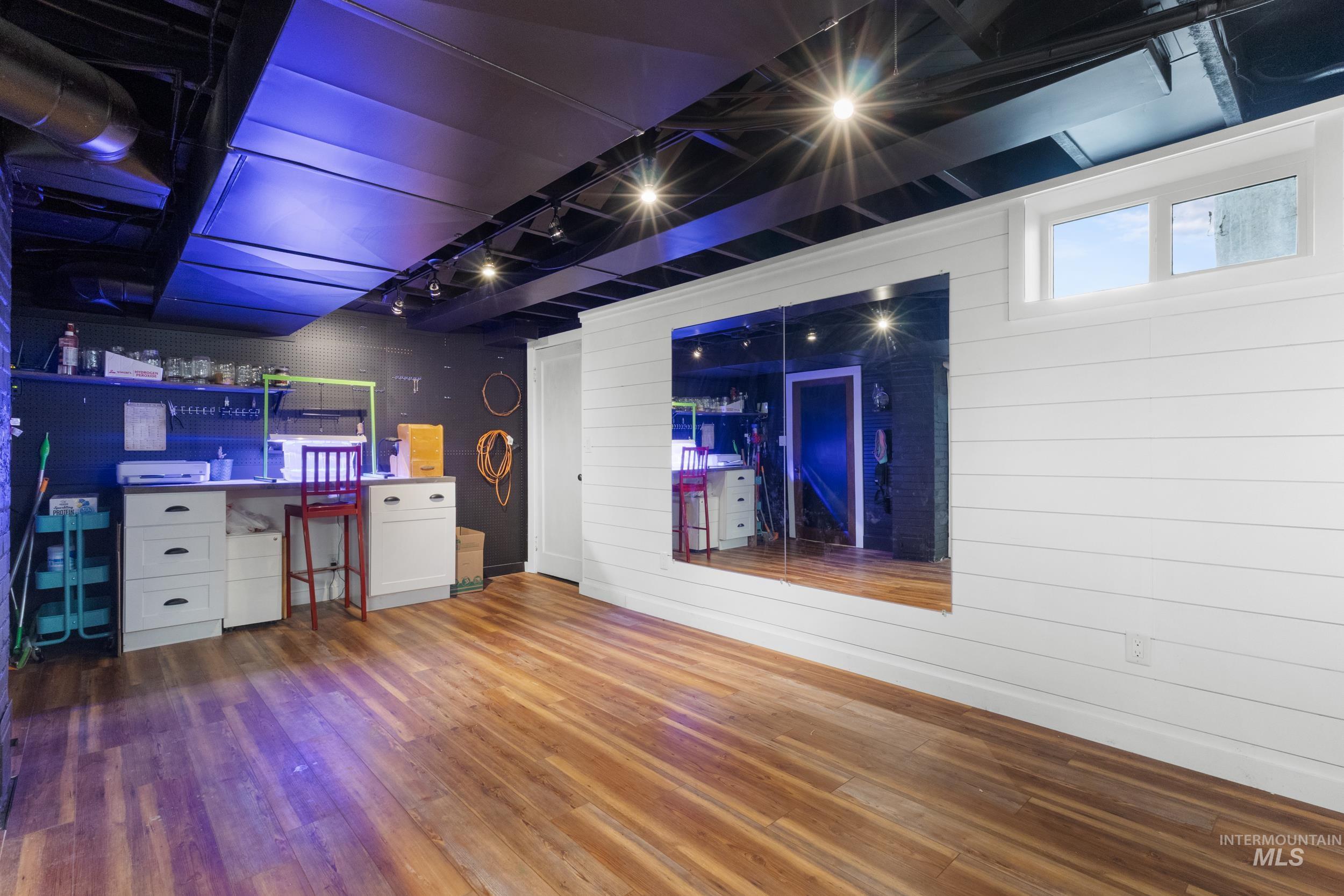 4623 S Montana Ave, Caldwell, Idaho 83607, 4 Bedrooms, 2 Bathrooms, Residential For Sale, Price $560,000, 98979083