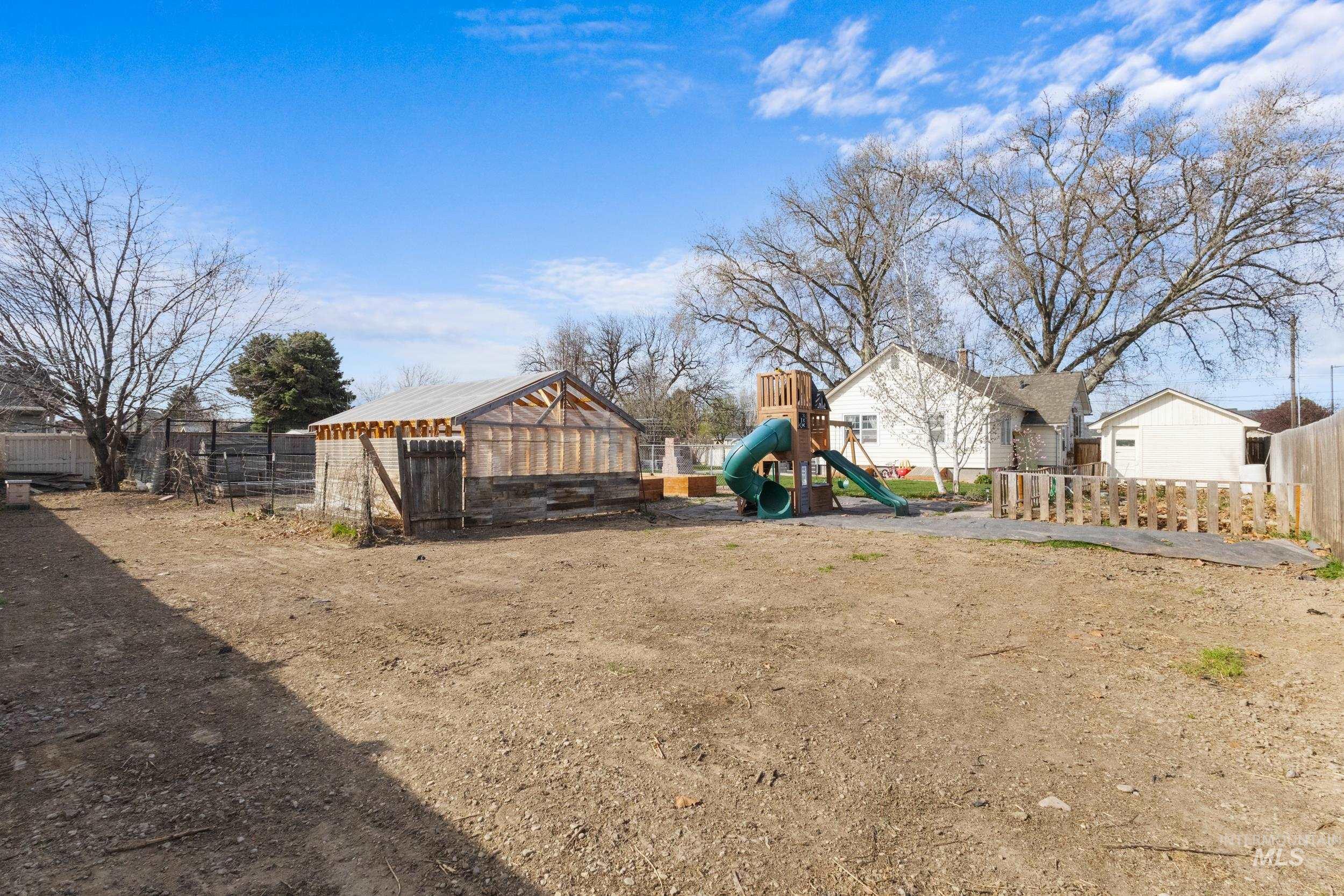 4623 S Montana Ave, Caldwell, Idaho 83607, 4 Bedrooms, 2 Bathrooms, Residential For Sale, Price $560,000, 98979083