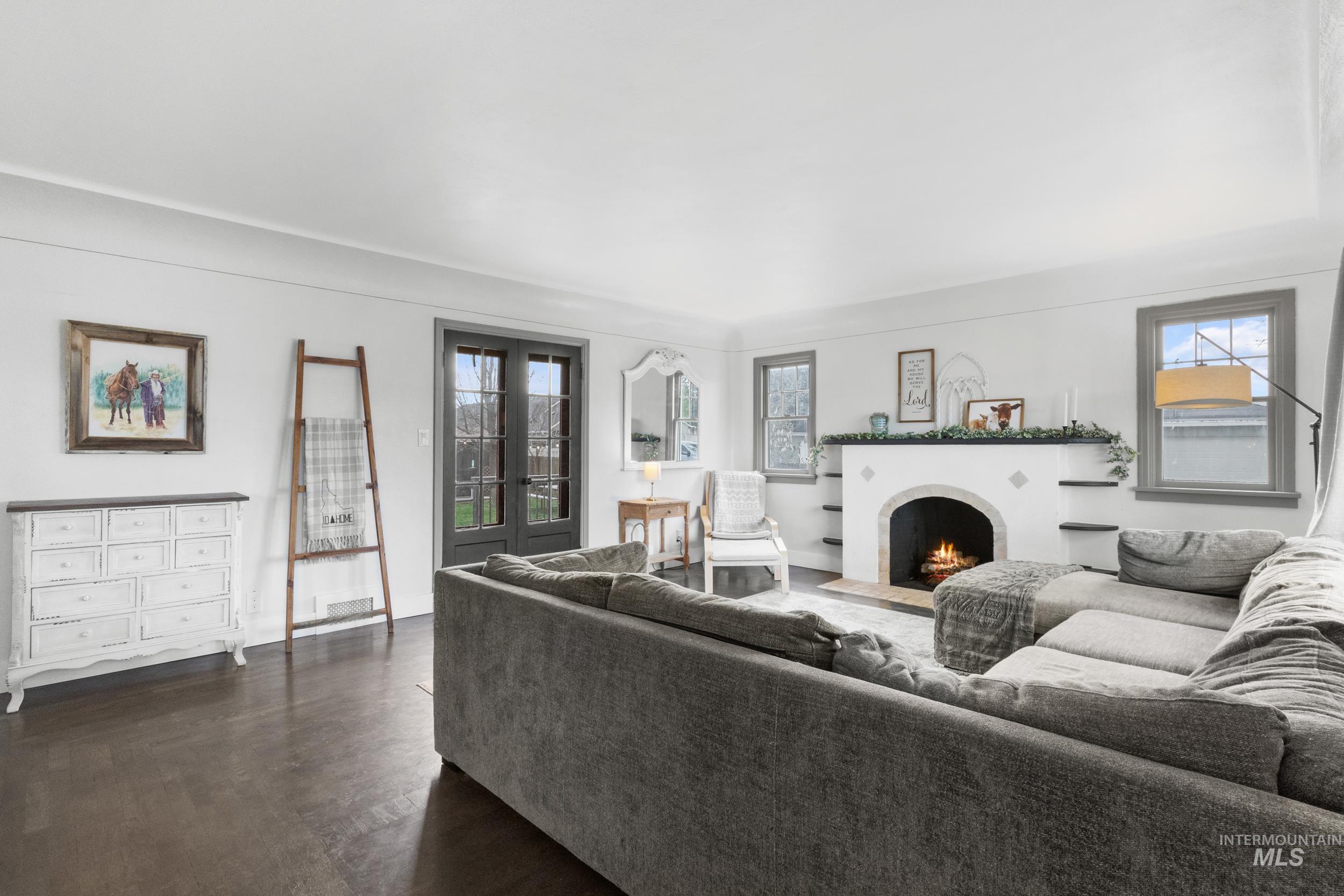 4623 S Montana Ave, Caldwell, Idaho 83607, 4 Bedrooms, 2 Bathrooms, Residential For Sale, Price $560,000, 98979083