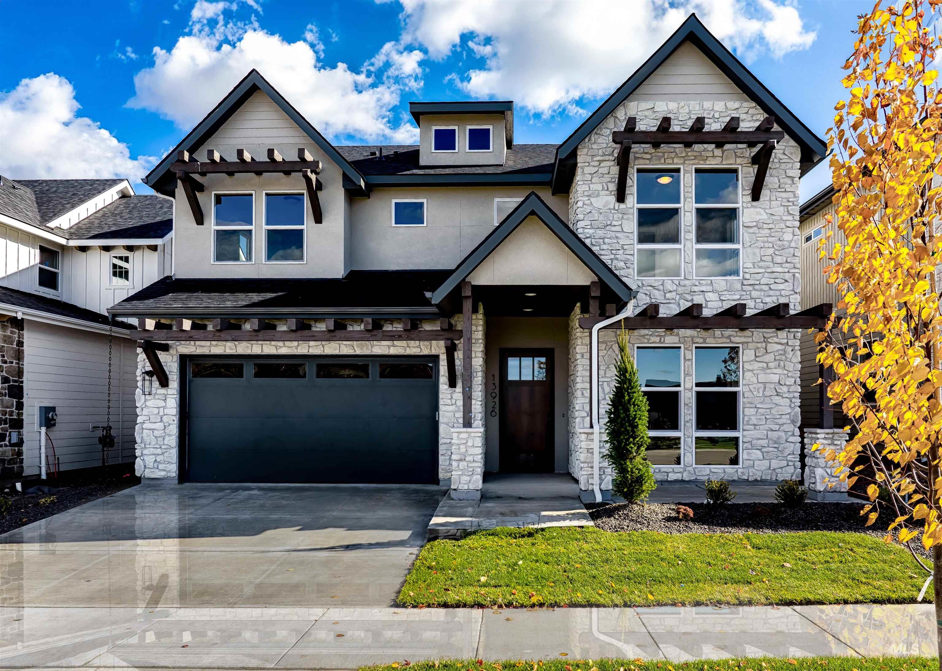 13926 E Ermine Ave, Boise, Idaho 83714, 4 Bedrooms, 3.5 Bathrooms, Residential For Sale, Price $903,665, 98979084