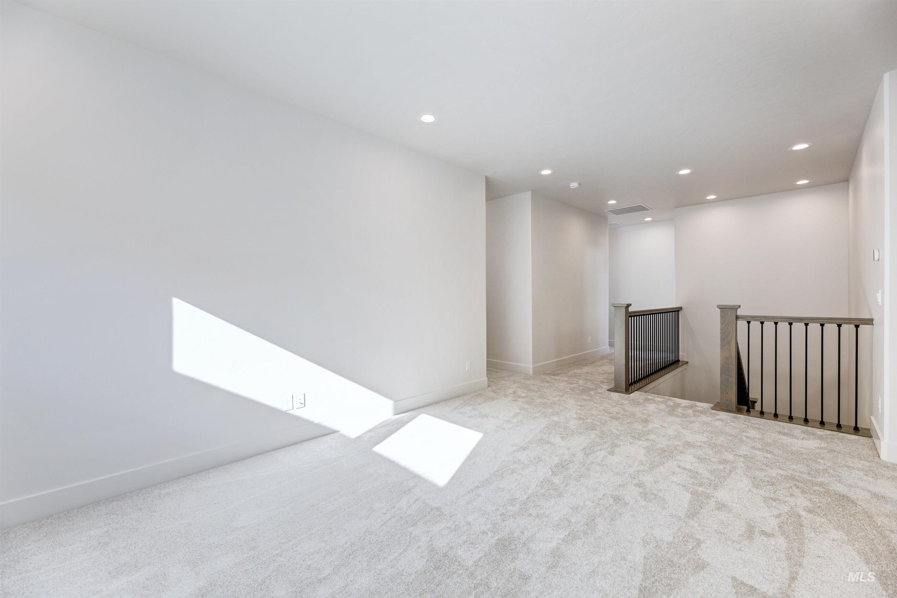 13926 E Ermine Ave, Boise, Idaho 83714, 4 Bedrooms, 3.5 Bathrooms, Residential For Sale, Price $903,665, 98979084