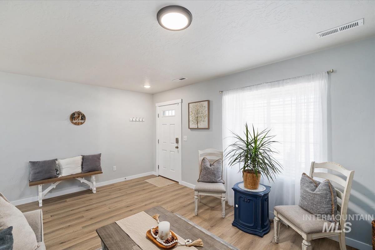 11359 W Langit St, Star, Idaho 83669, 4 Bedrooms, 2.5 Bathrooms, Residential For Sale, Price $545,000,MLS 98979100