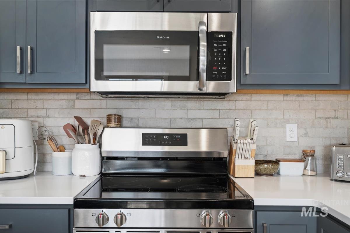 11359 W Langit St, Star, Idaho 83669, 4 Bedrooms, 2.5 Bathrooms, Residential For Sale, Price $545,000,MLS 98979100