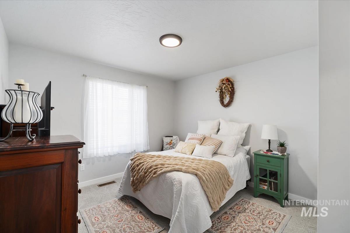 11359 W Langit St, Star, Idaho 83669, 4 Bedrooms, 2.5 Bathrooms, Residential For Sale, Price $545,000,MLS 98979100