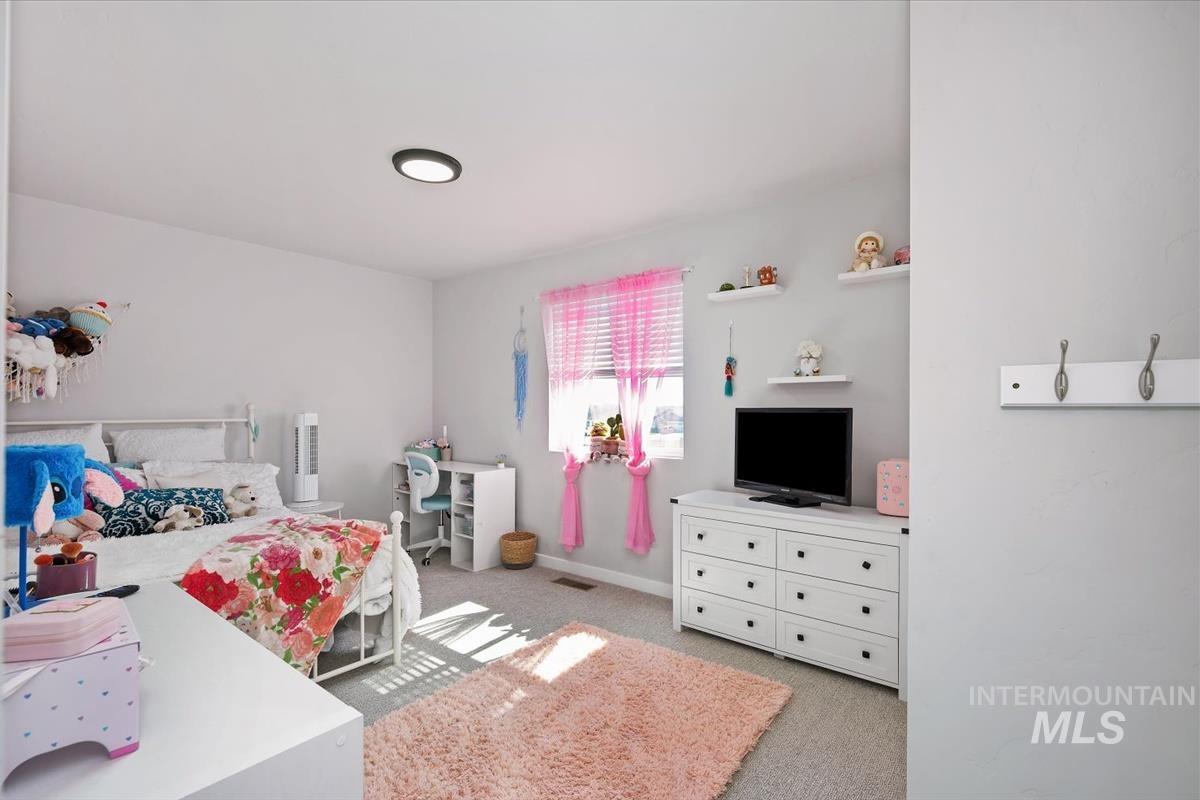 11359 W Langit St, Star, Idaho 83669, 4 Bedrooms, 2.5 Bathrooms, Residential For Sale, Price $545,000,MLS 98979100