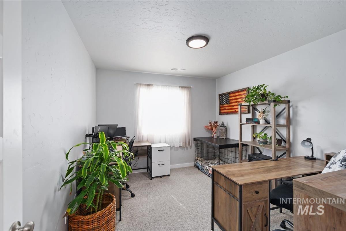 11359 W Langit St, Star, Idaho 83669, 4 Bedrooms, 2.5 Bathrooms, Residential For Sale, Price $545,000,MLS 98979100