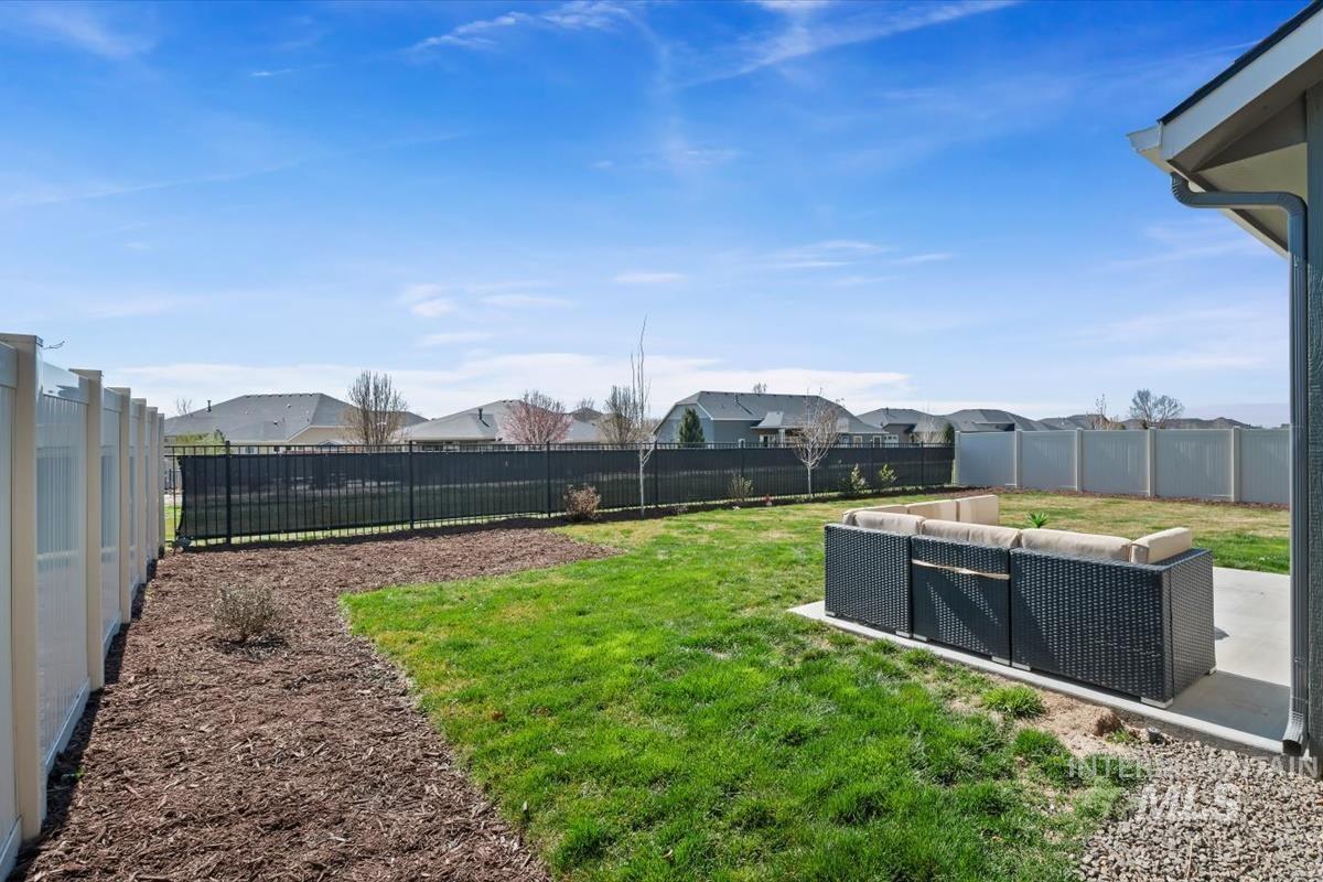 11359 W Langit St, Star, Idaho 83669, 4 Bedrooms, 2.5 Bathrooms, Residential For Sale, Price $545,000,MLS 98979100