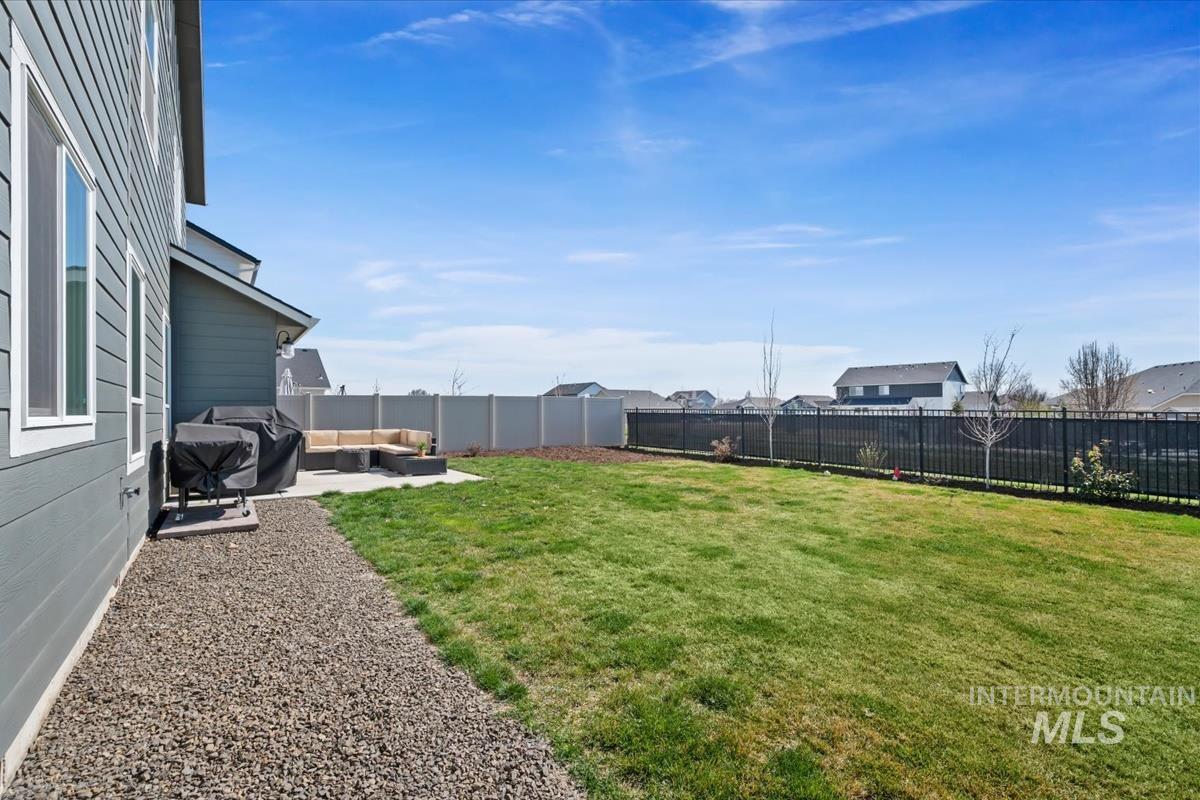 11359 W Langit St, Star, Idaho 83669, 4 Bedrooms, 2.5 Bathrooms, Residential For Sale, Price $545,000,MLS 98979100