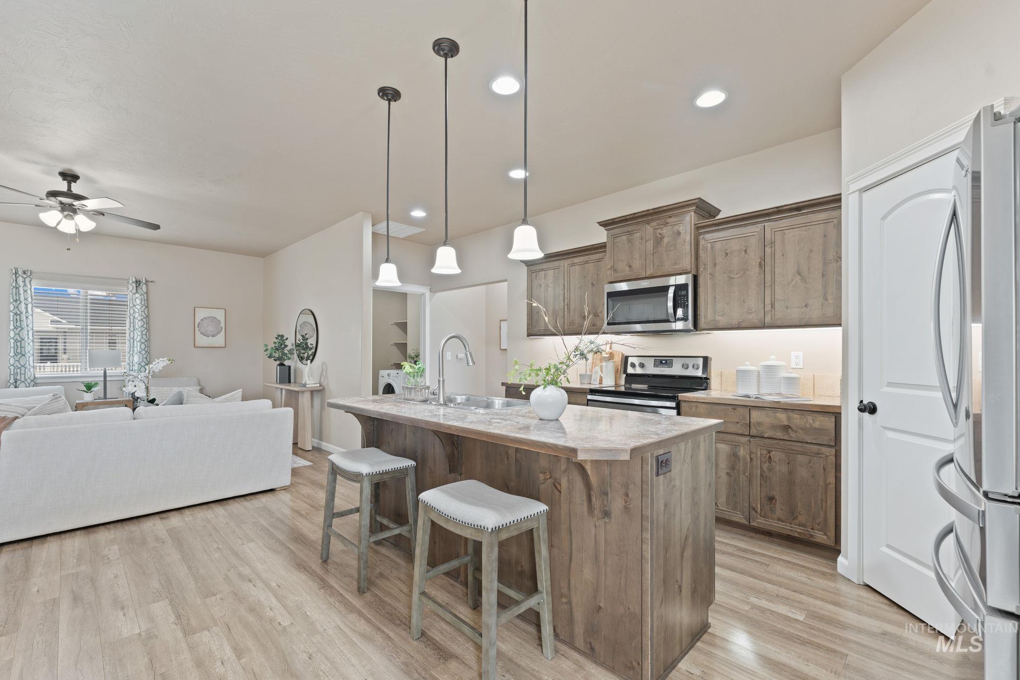 1001 13th Street, Rupert, Idaho 83350, 3 Bedrooms, 2 Bathrooms, Residential For Sale, Price $315,000, 98979103