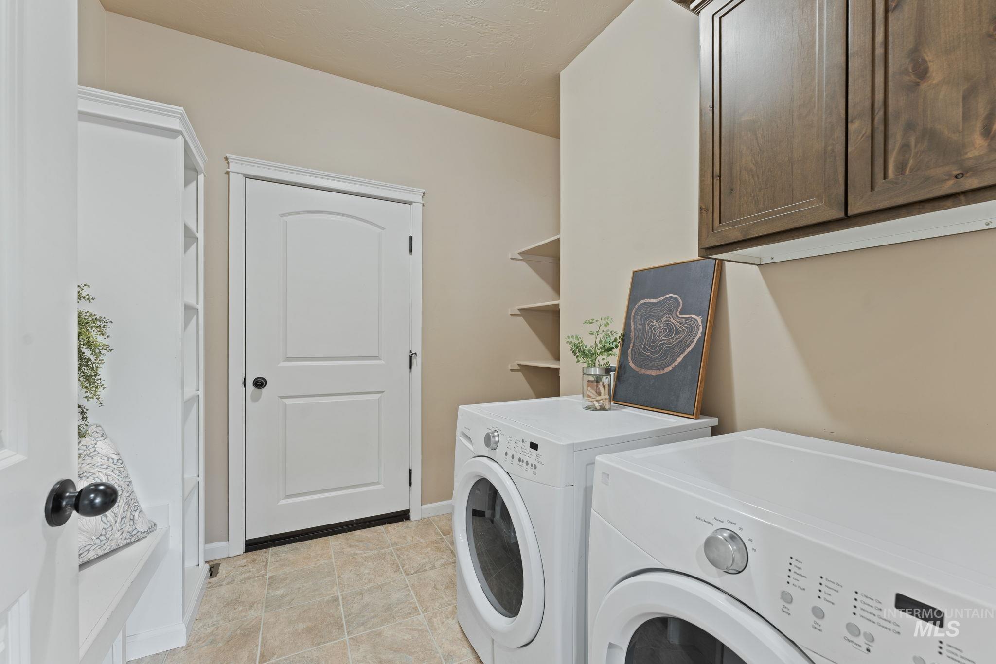 1001 13th Street, Rupert, Idaho 83350, 3 Bedrooms, 2 Bathrooms, Residential For Sale, Price $315,000, 98979103