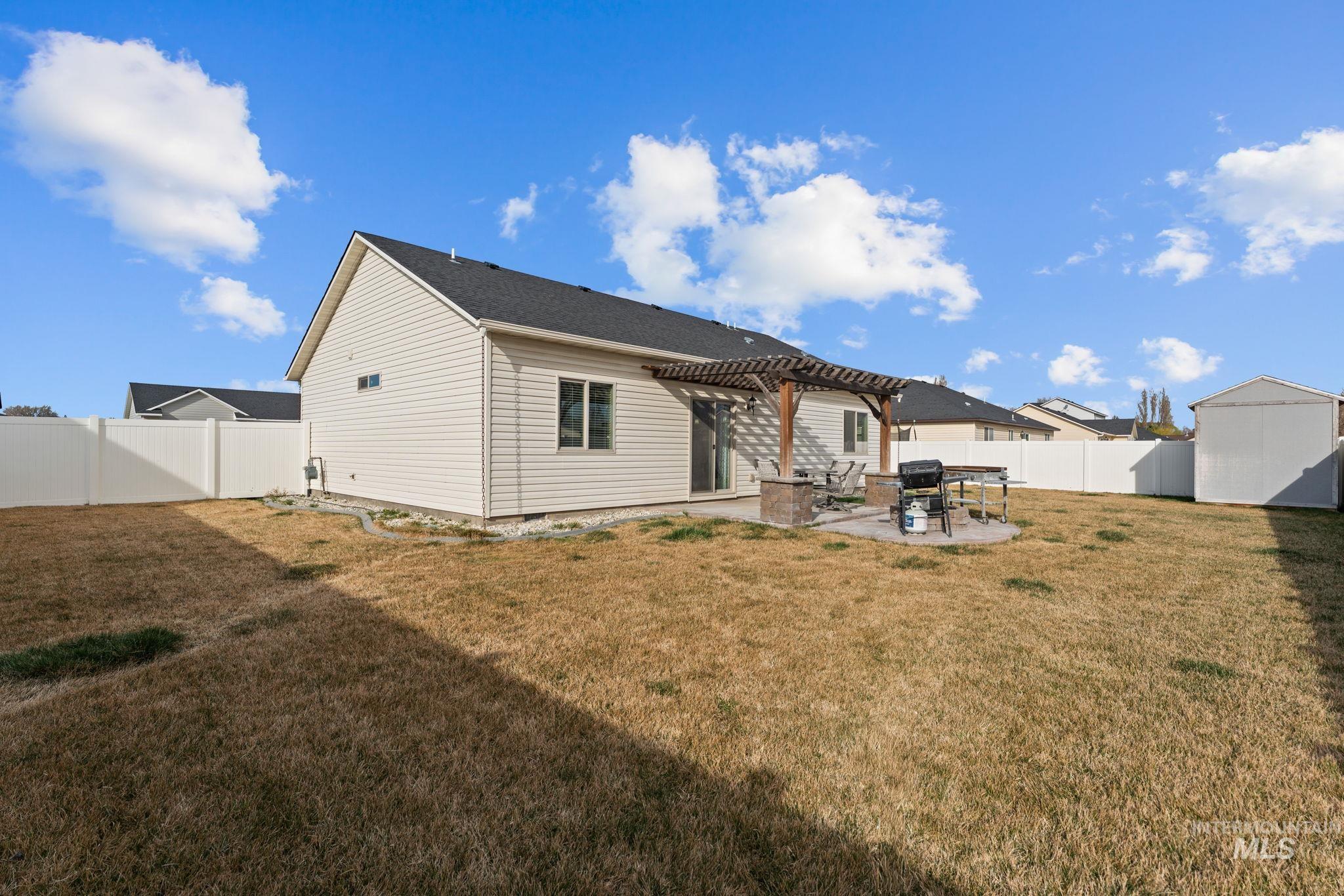 1001 13th Street, Rupert, Idaho 83350, 3 Bedrooms, 2 Bathrooms, Residential For Sale, Price $315,000, 98979103