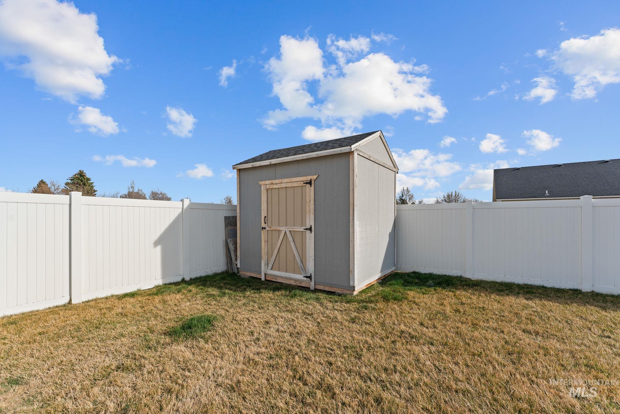 1001 13th Street, Rupert, Idaho 83350, 3 Bedrooms, 2 Bathrooms, Residential For Sale, Price $315,000, 98979103