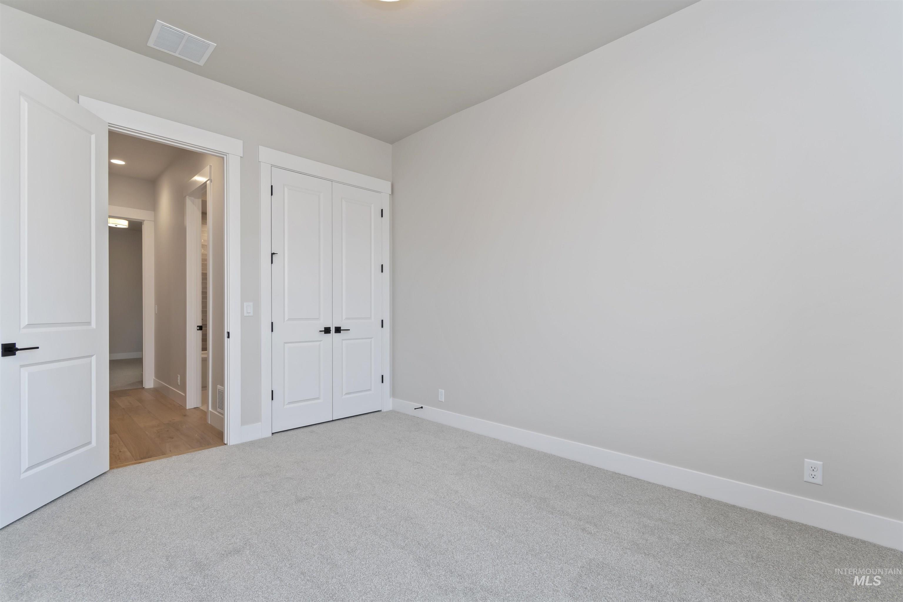 7082 W NEWTON ST, Eagle, Idaho 83616, 4 Bedrooms, 3 Bathrooms, Residential For Sale, Price $899,880,MLS 98979104