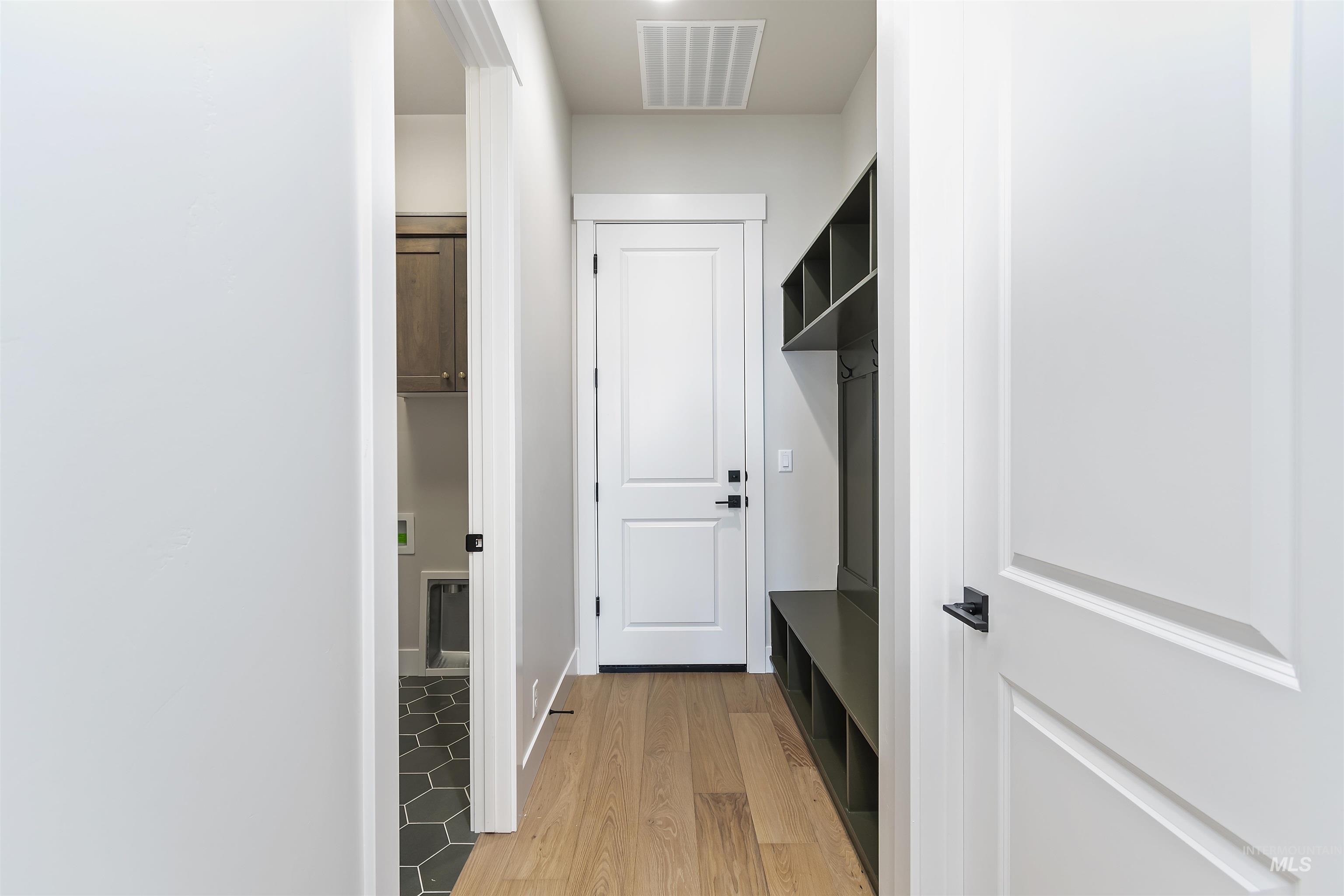 7082 W NEWTON ST, Eagle, Idaho 83616, 4 Bedrooms, 3 Bathrooms, Residential For Sale, Price $899,880,MLS 98979104