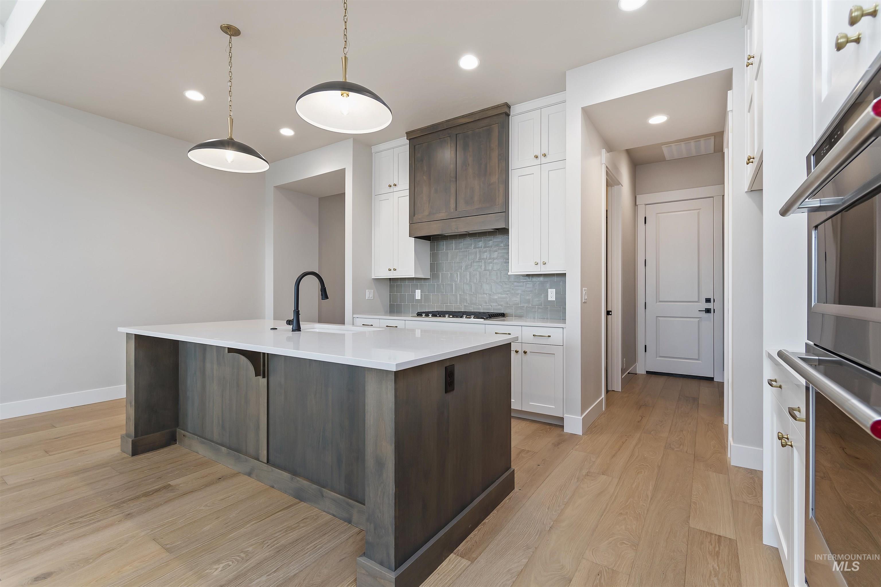 7082 W NEWTON ST, Eagle, Idaho 83616, 4 Bedrooms, 3 Bathrooms, Residential For Sale, Price $899,880,MLS 98979104