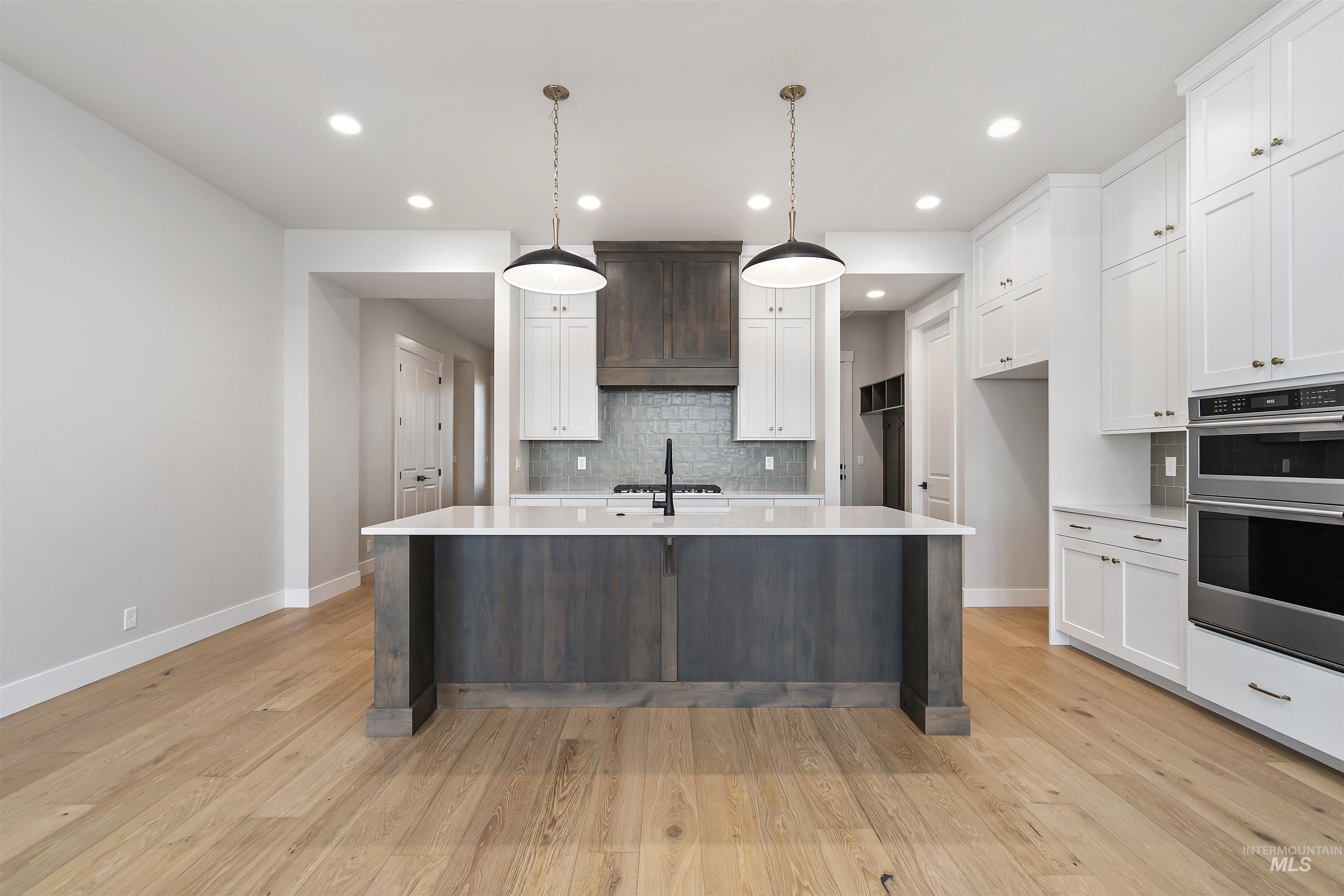 7082 W NEWTON ST, Eagle, Idaho 83616, 4 Bedrooms, 3 Bathrooms, Residential For Sale, Price $899,880,MLS 98979104