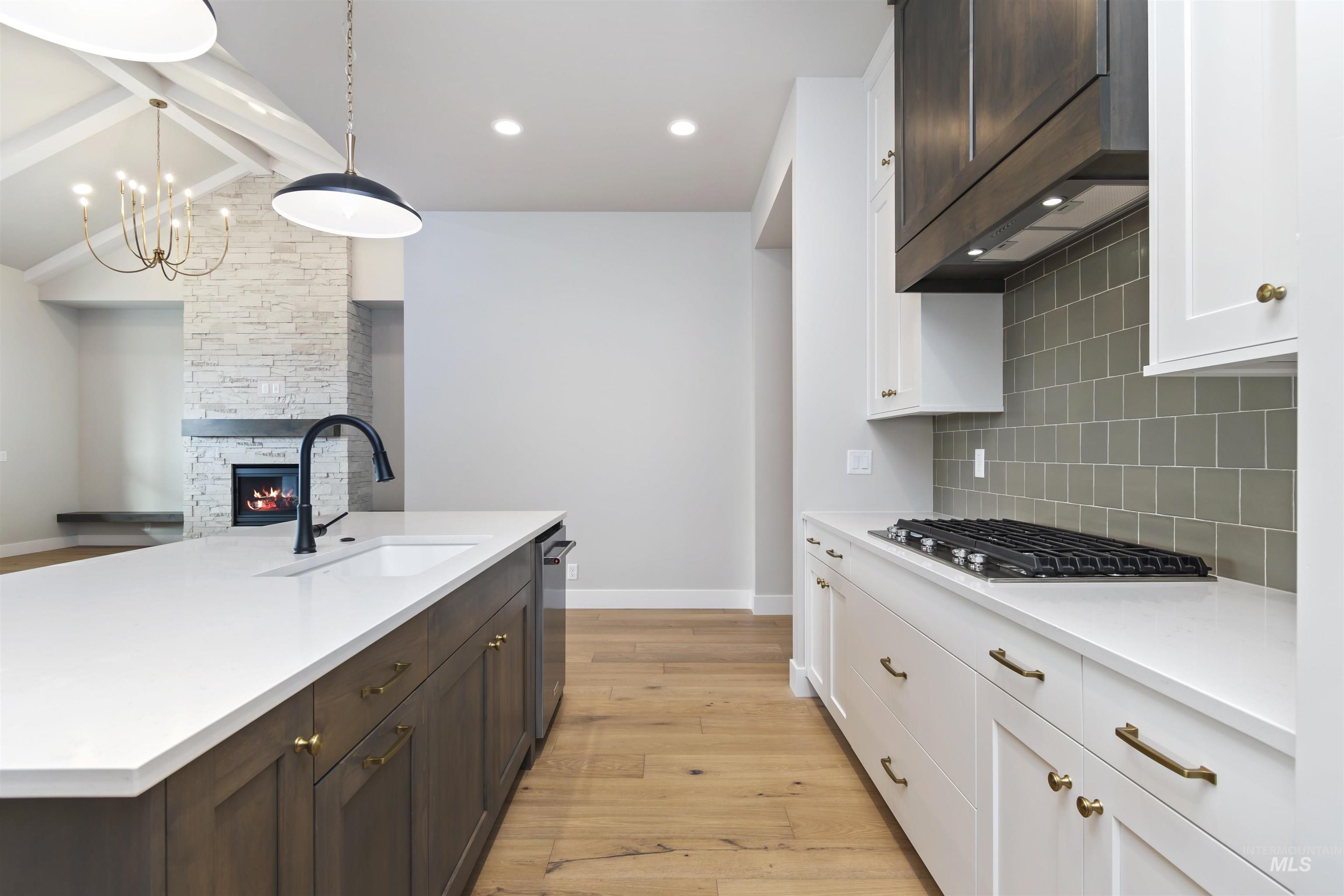 7082 W NEWTON ST, Eagle, Idaho 83616, 4 Bedrooms, 3 Bathrooms, Residential For Sale, Price $899,880,MLS 98979104