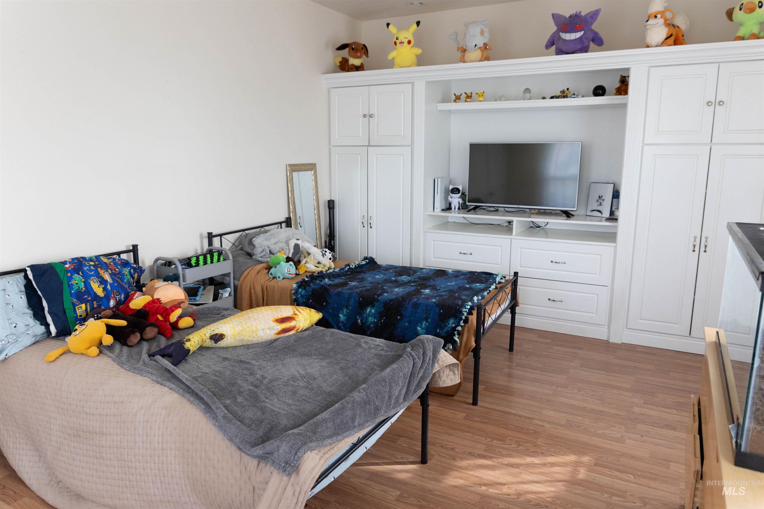 765 SW Foley St, Mountain Home, Idaho 83647-5161, 4 Bedrooms, 2.5 Bathrooms, Residential For Sale, Price $410,000, 98979109