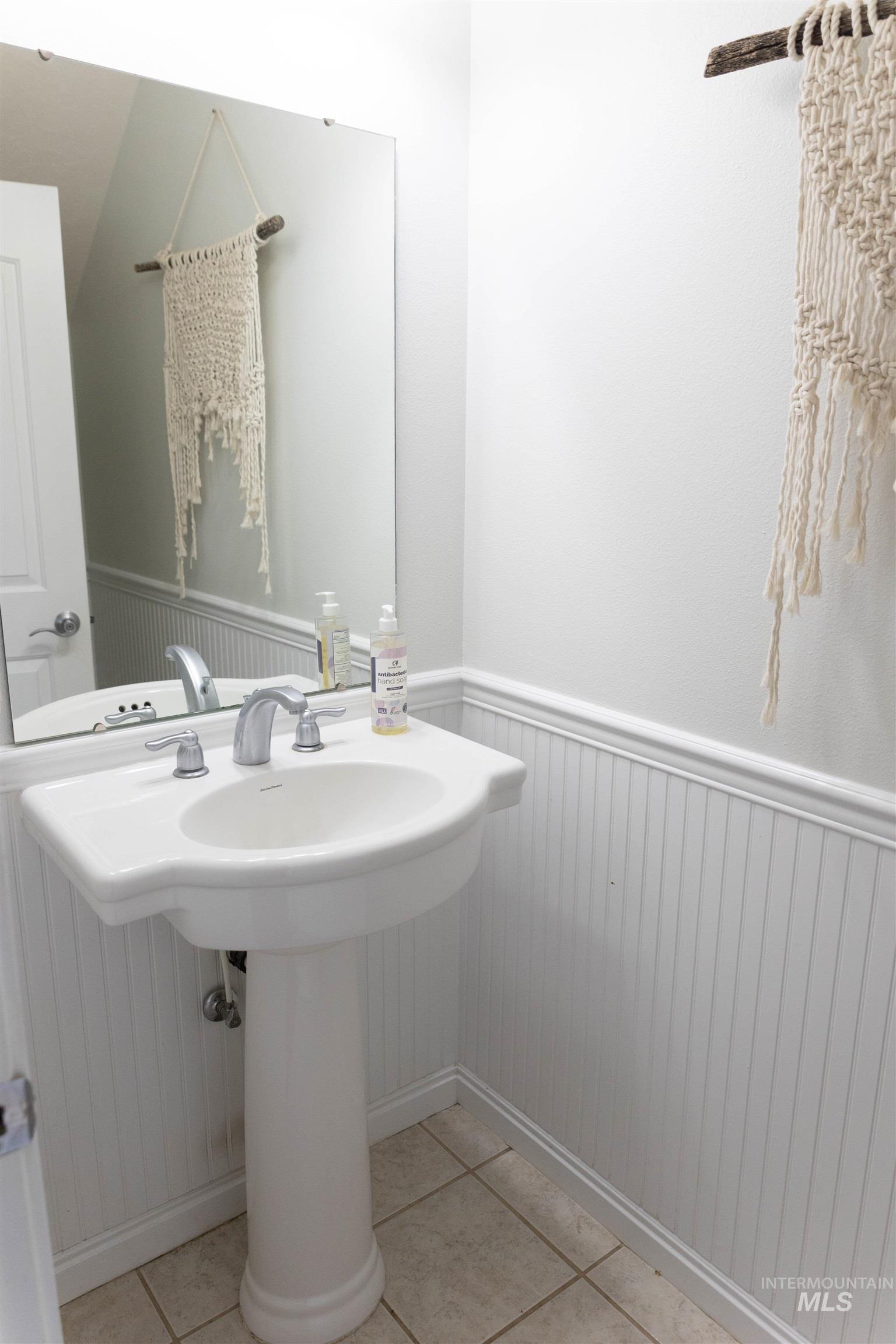 765 SW Foley St, Mountain Home, Idaho 83647-5161, 4 Bedrooms, 2.5 Bathrooms, Residential For Sale, Price $410,000, 98979109