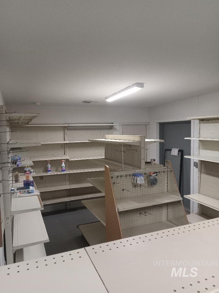 130 River Street, White Bird, Idaho 83554, 2 Bedrooms, 2.5 Bathrooms, Residential For Sale, Price $275,000,MLS 98979110