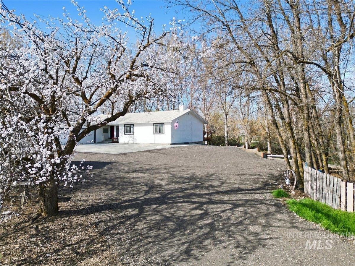 7771 Elmore Rd, Fruitland, Idaho 83619, 4 Bedrooms, 3 Bathrooms, Residential For Sale, Price $775,000, 98979112