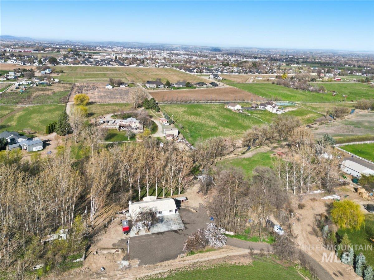 7771 Elmore Rd, Fruitland, Idaho 83619, 4 Bedrooms, 3 Bathrooms, Residential For Sale, Price $775,000, 98979112