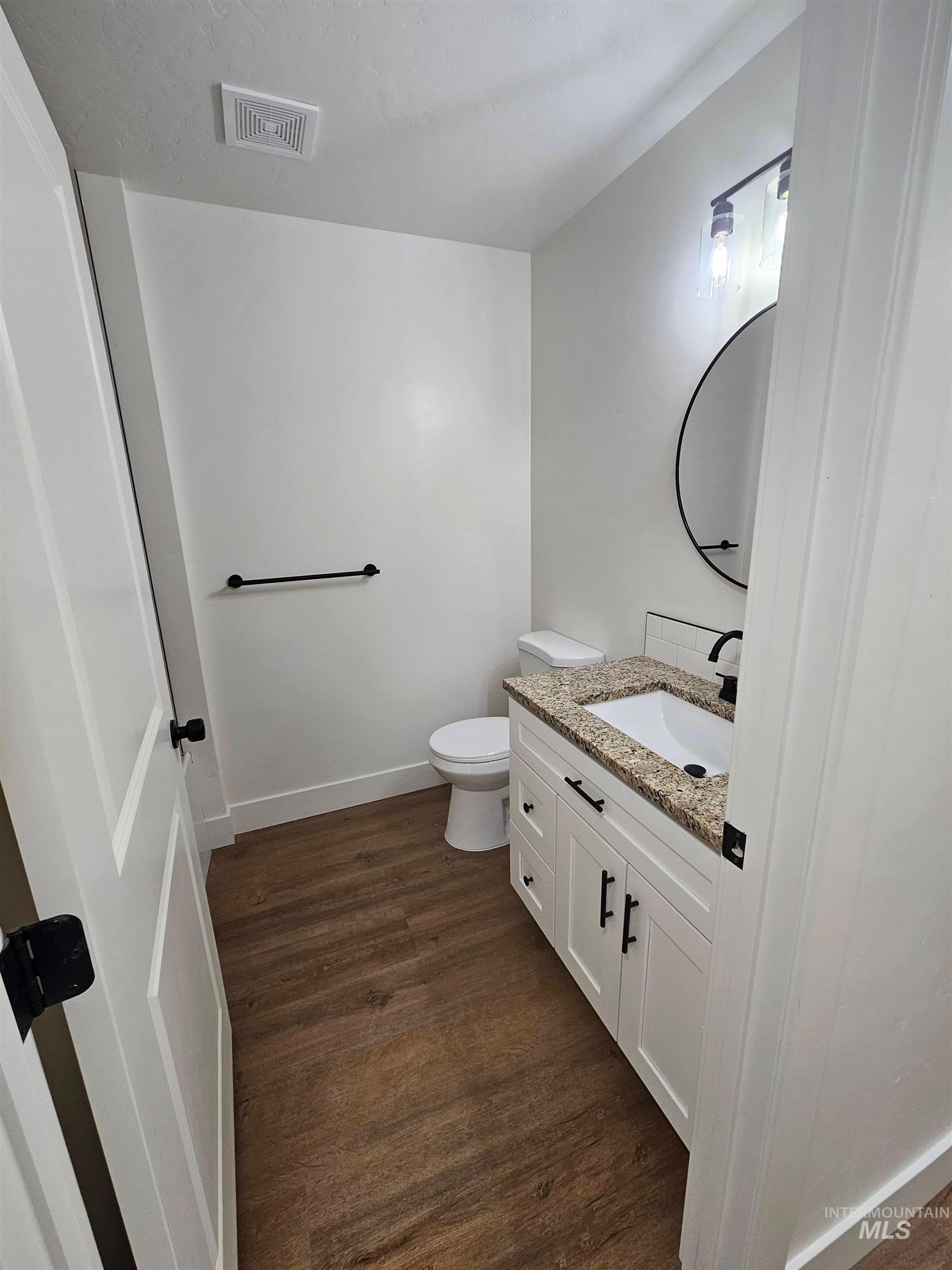 961 NW Foster Ave, Mountain Home, Idaho 83647, 3 Bedrooms, 2.5 Bathrooms, Residential Income For Sale, Price $1,250,000,MLS 98979115