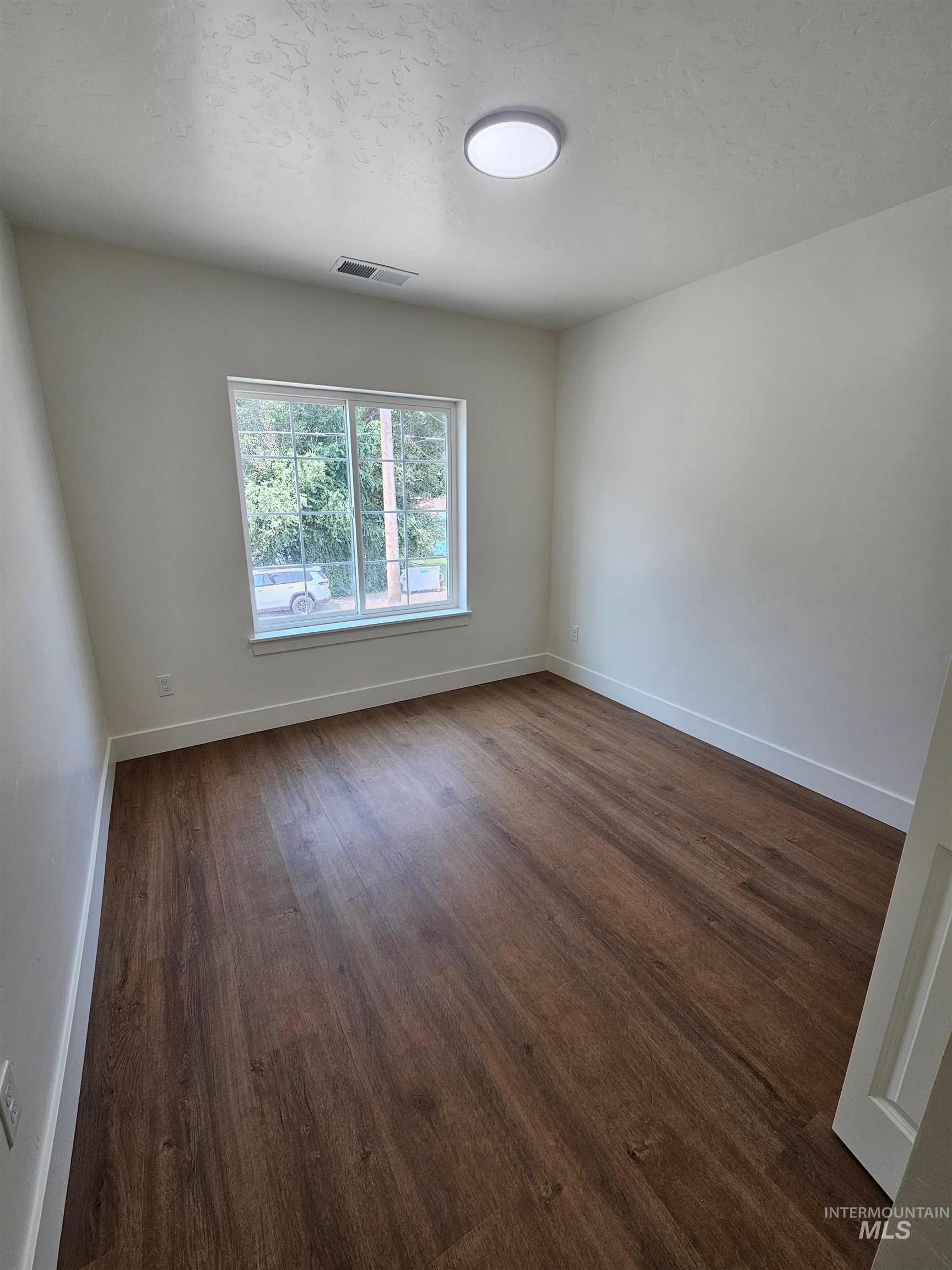 961 NW Foster Ave, Mountain Home, Idaho 83647, 3 Bedrooms, 2.5 Bathrooms, Residential Income For Sale, Price $1,250,000,MLS 98979115