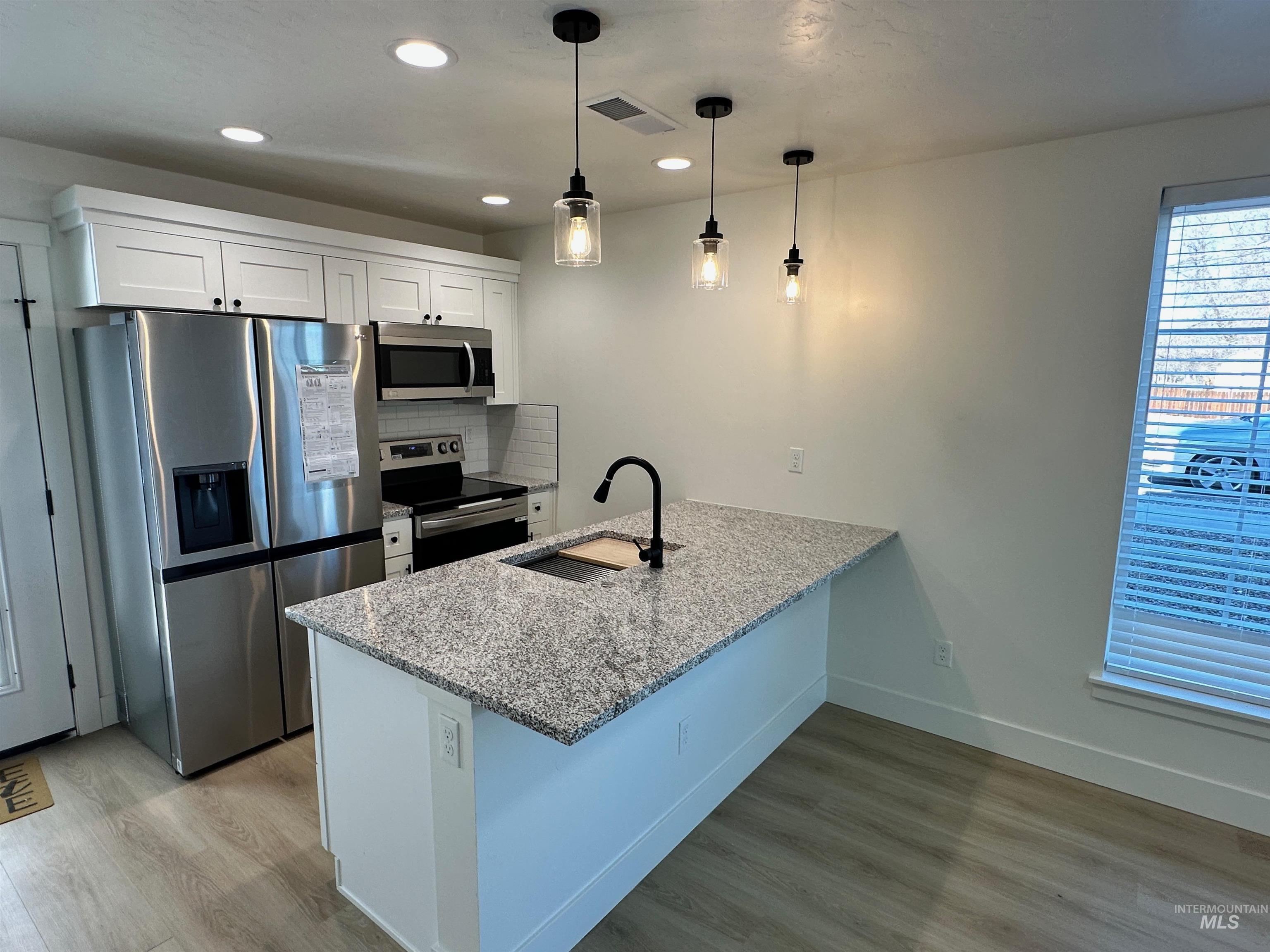 961 NW Foster Ave, Mountain Home, Idaho 83647, 3 Bedrooms, 2.5 Bathrooms, Residential Income For Sale, Price $1,250,000,MLS 98979115