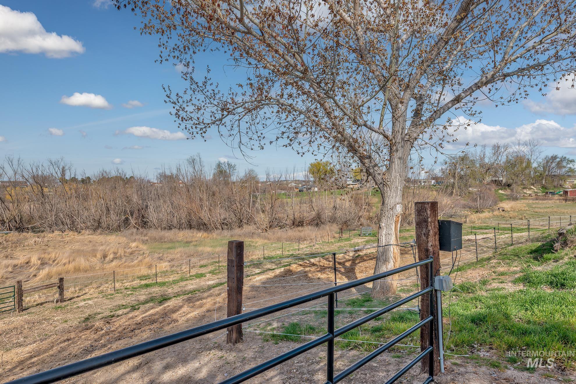 28650 Rocky Road, Parma, Idaho 83660, 3 Bedrooms, 2 Bathrooms, Residential For Sale, Price $419,999, 98979116