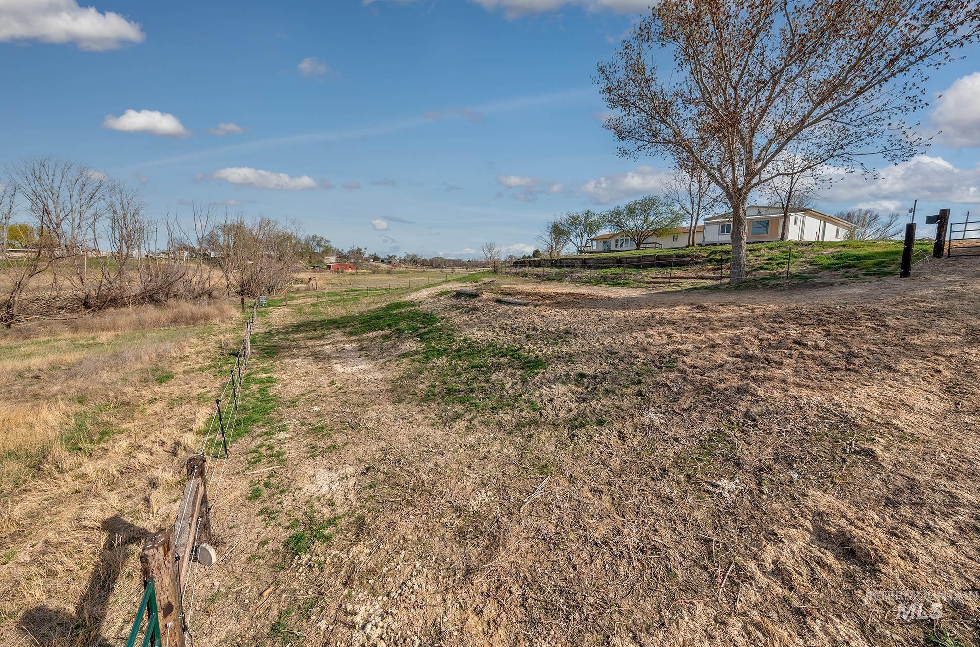 28650 Rocky Road, Parma, Idaho 83660, 3 Bedrooms, 2 Bathrooms, Residential For Sale, Price $419,999, 98979116