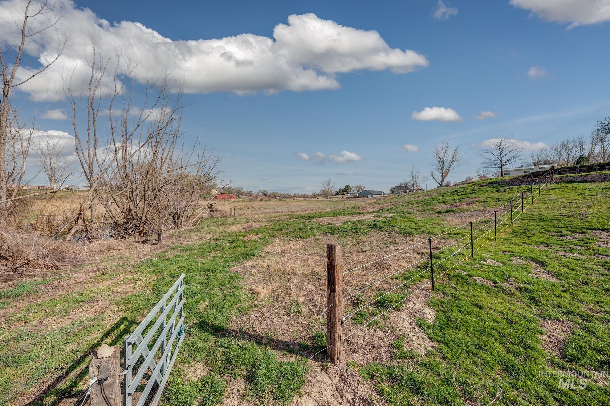 28650 Rocky Road, Parma, Idaho 83660, 3 Bedrooms, 2 Bathrooms, Residential For Sale, Price $419,999, 98979116