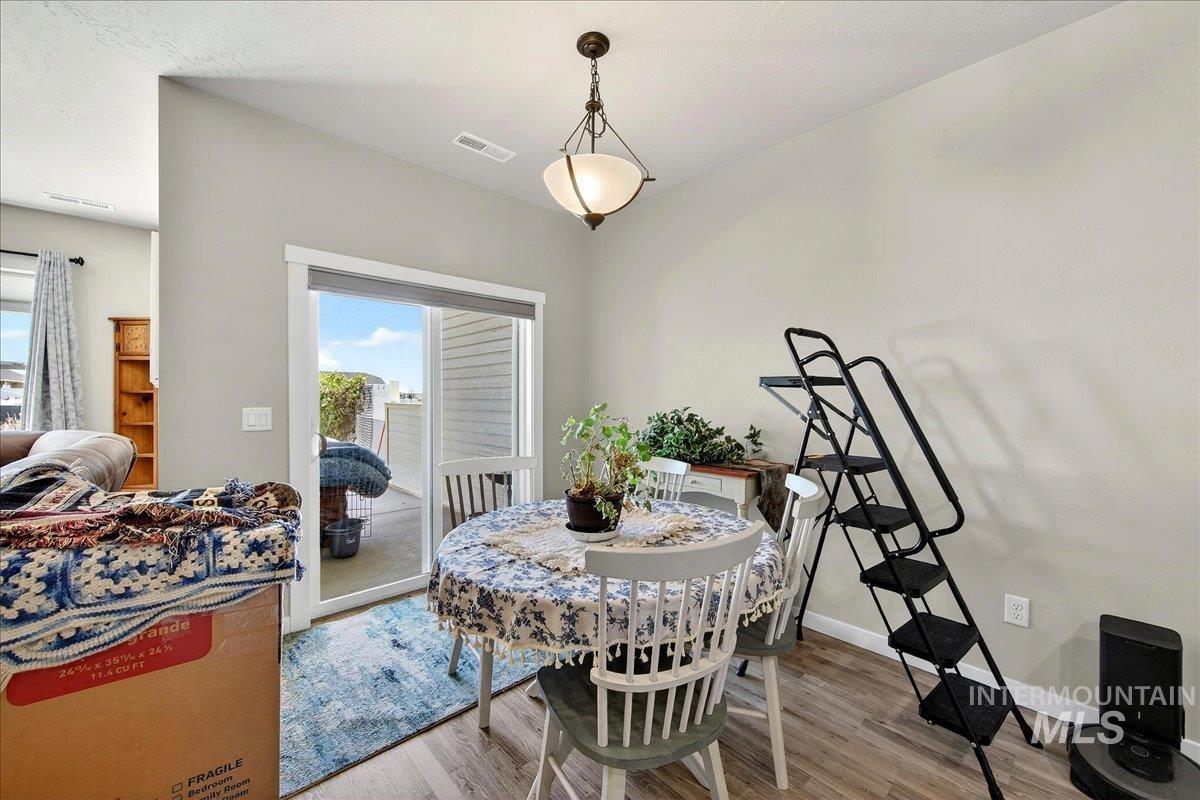 336 N Bay Haven Ave, Kuna, Idaho 83634, 3 Bedrooms, 2 Bathrooms, Residential For Sale, Price $415,000, 98979119