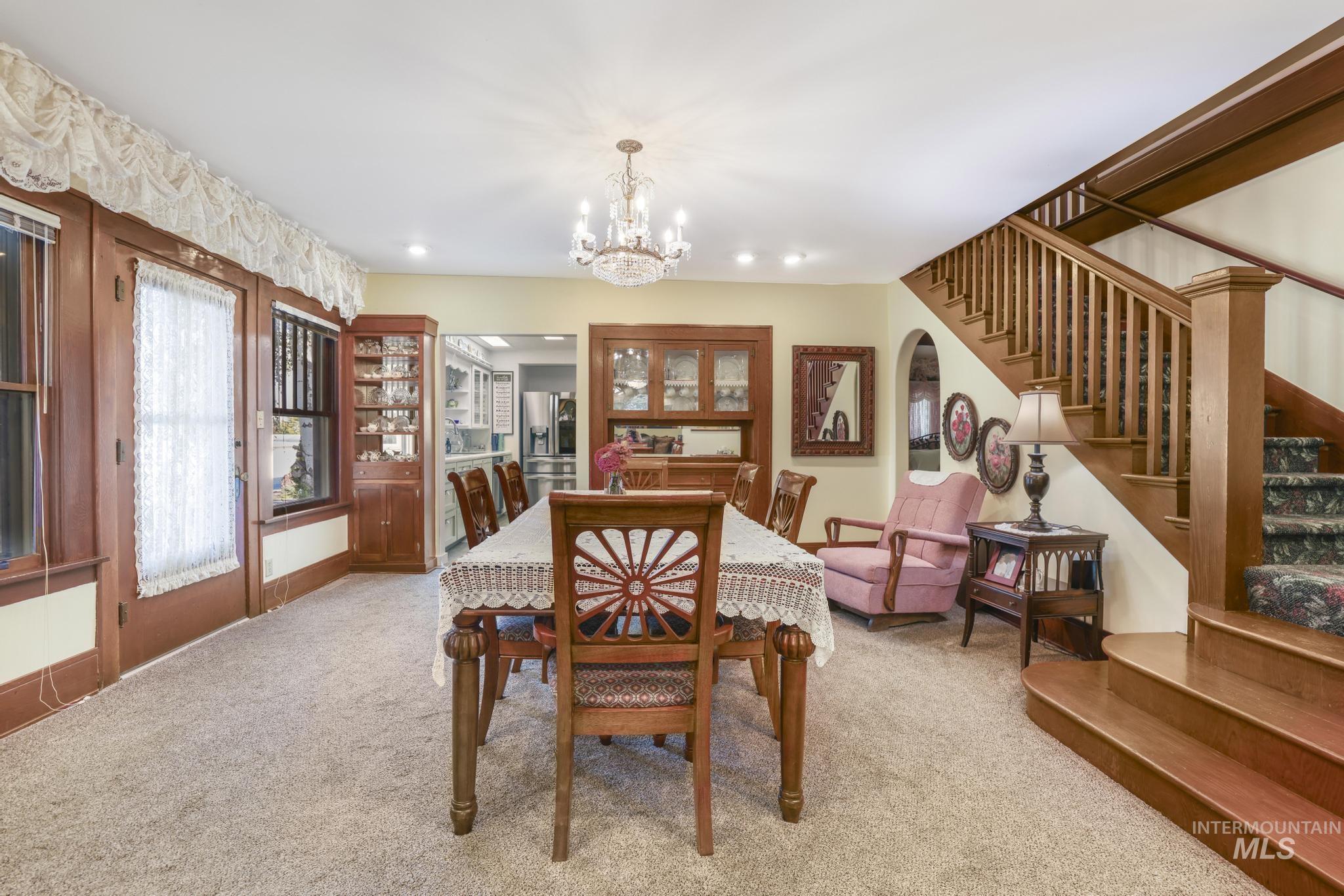 916 Hankins Rd N, Twin Falls, Idaho 83301, 3 Bedrooms, 4 Bathrooms, Residential For Sale, Price $750,000,MLS 98979120