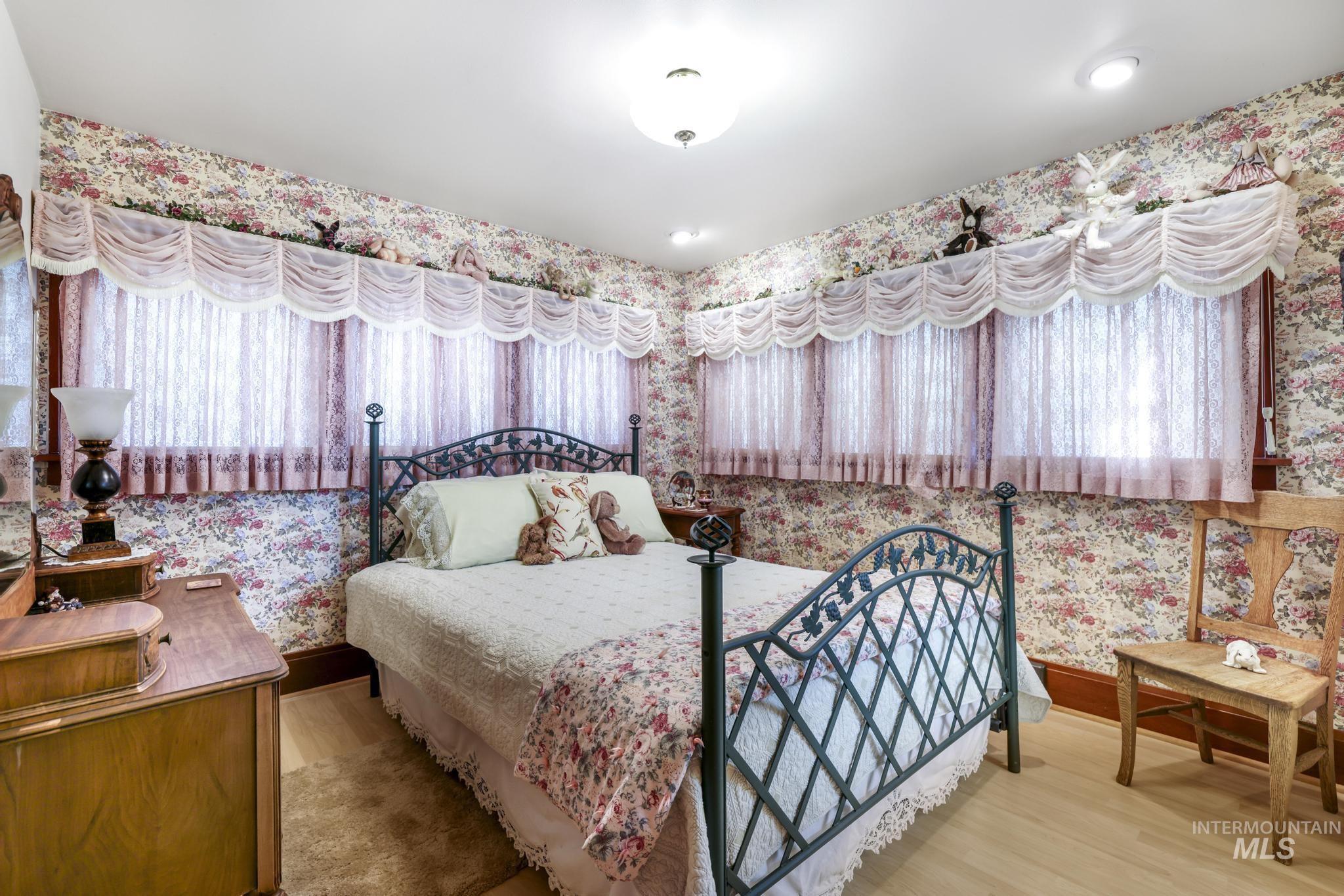 916 Hankins Rd N, Twin Falls, Idaho 83301, 3 Bedrooms, 4 Bathrooms, Residential For Sale, Price $750,000,MLS 98979120